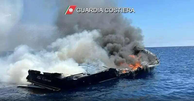 Yacht si incendia all'Elba e affonda, salvati Stefania Craxi e il marito Marco Bassetti