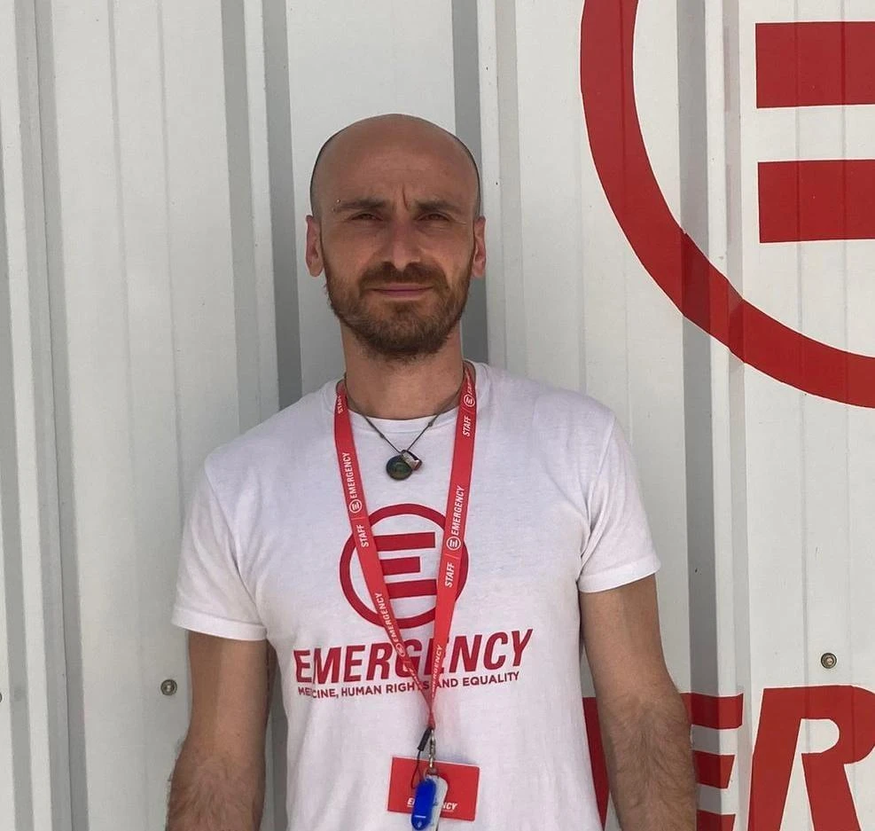 Gaza, il medico di Emergency: “Troppi bimbi malnutriti, fate entrare i camion con gli aiuti”