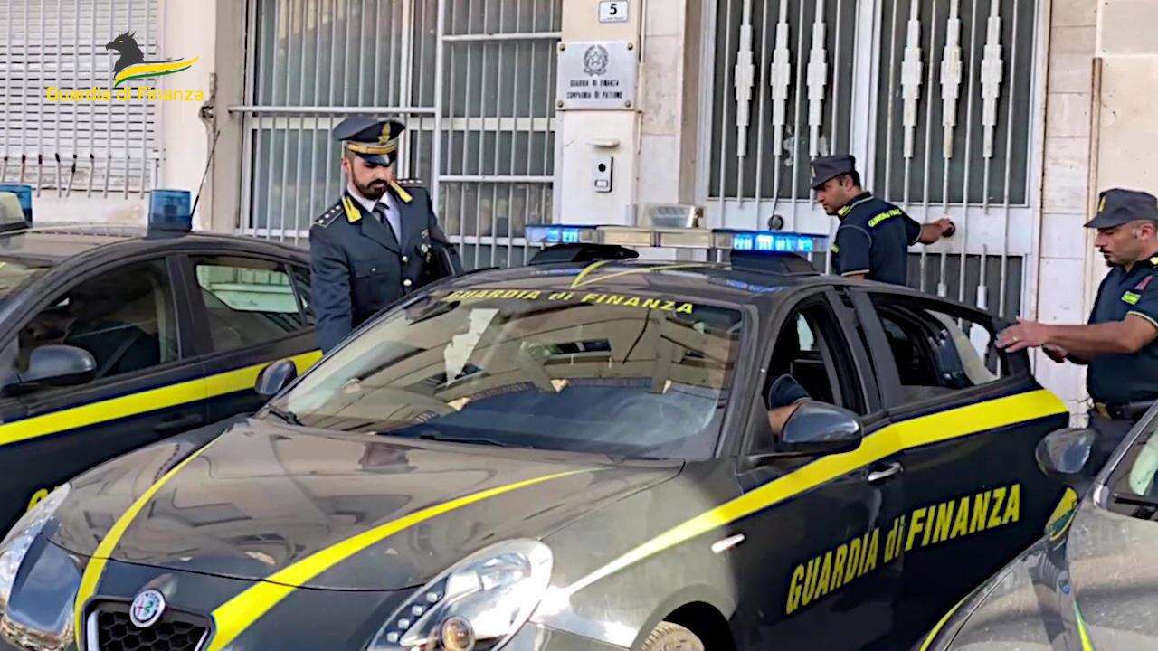 Milano, primo arresto nell’indagine sull’urbanistica: ai domiciliari Giovanni Oggioni, ex dirigente comunale. “Corrotto per agevolare i costruttori”