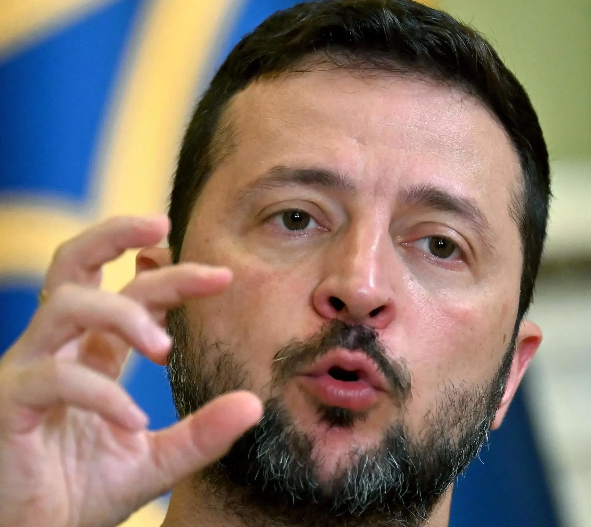 Zelensky apre a Donald: 