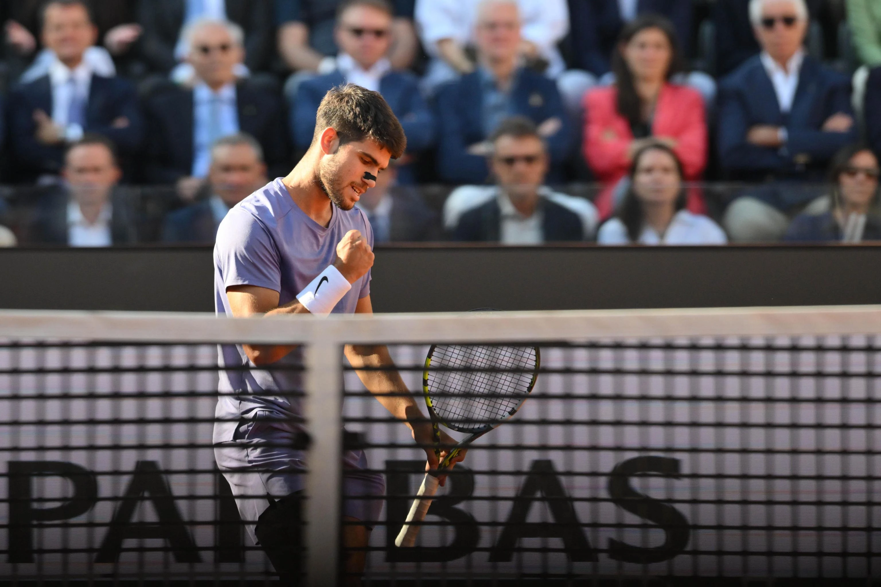Alcaraz vince gli Internazionali di Roma, delusione Sinner: ko in due set