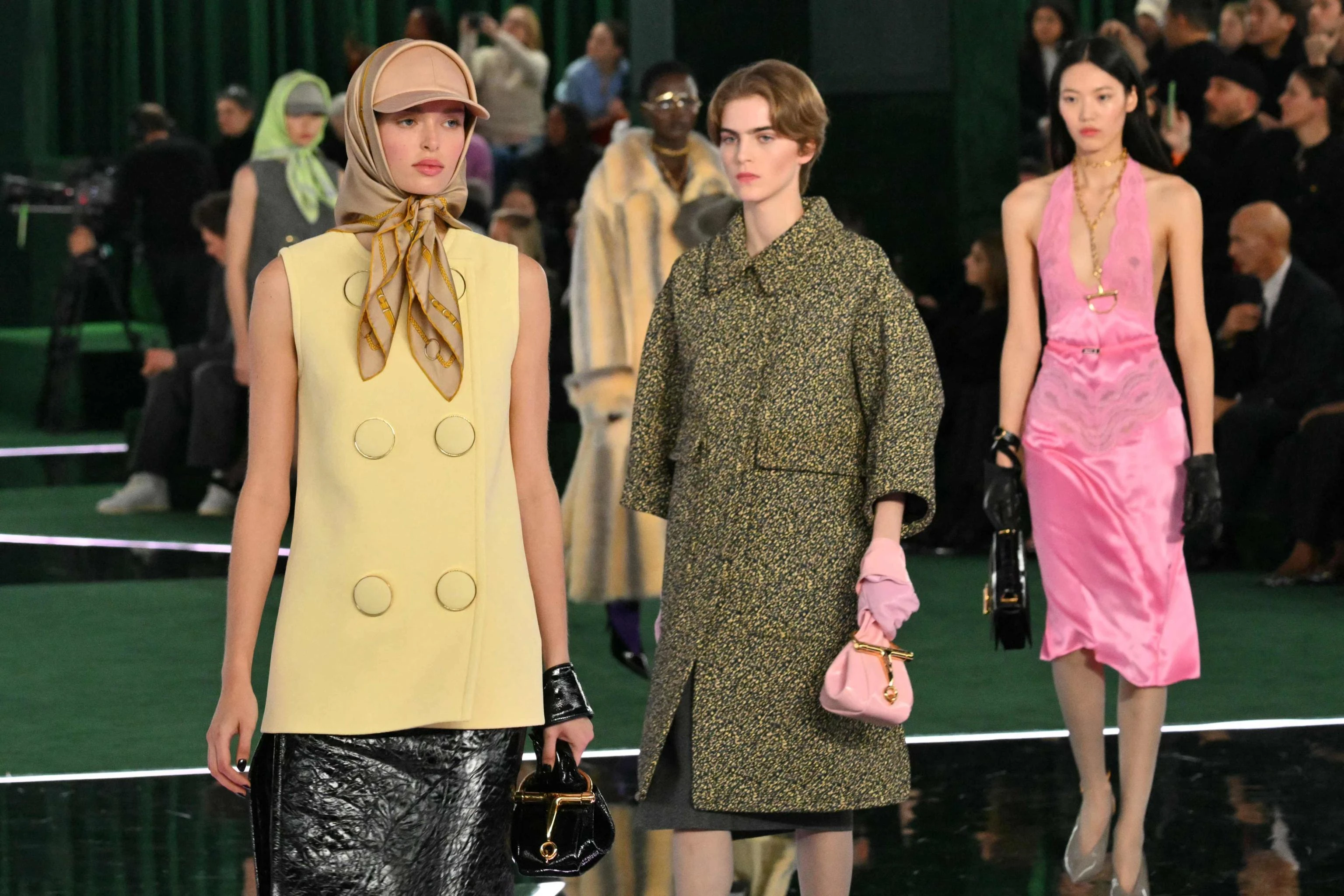 Kering lancia l’Accademia per le Eccellenze: “Lusso in evoluzione, creatività e talenti per le maison di domani”