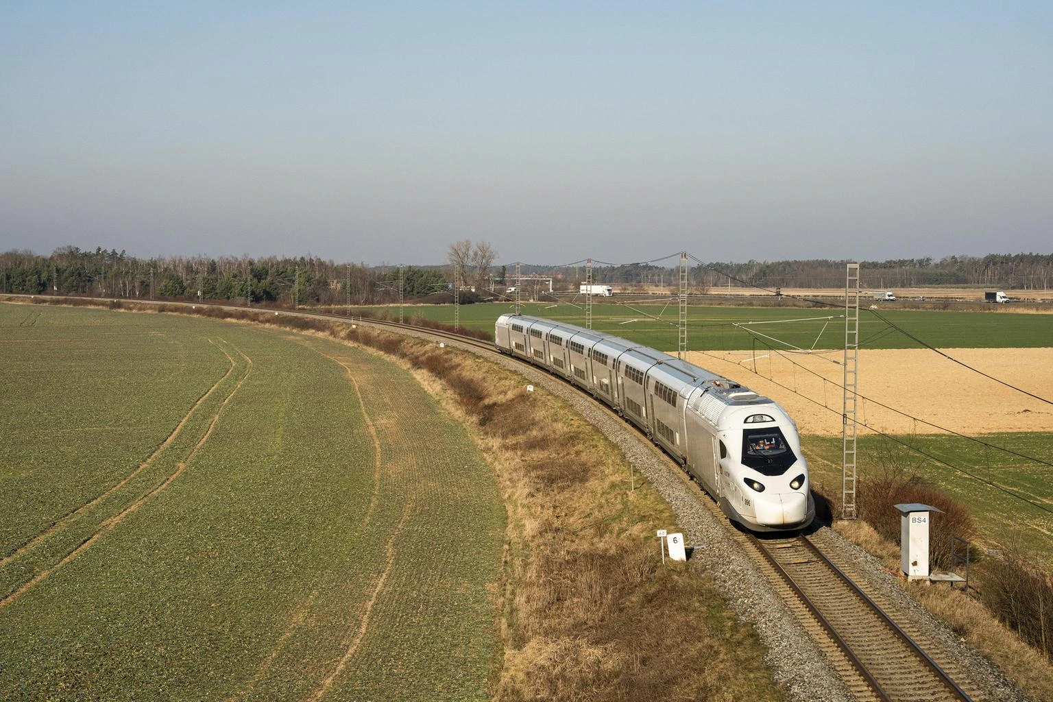 Maltempo in Francia, interrotti i treni fra Parigi e Milano: lo stop durerà diversi giorni
