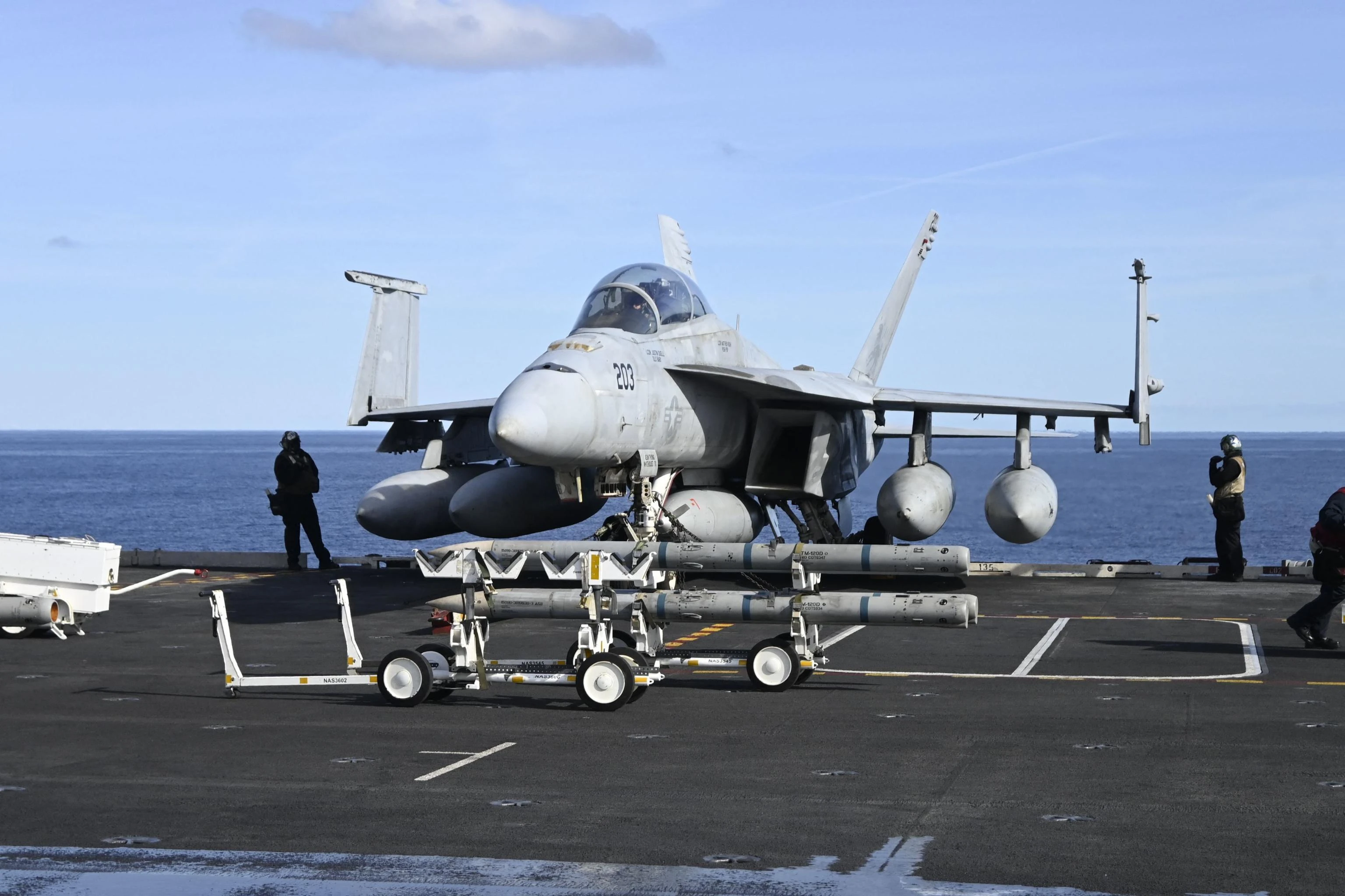 I caccia russi e l’ipotesi abbattimento. “Regole d’ingaggio severe. Si spara solo per difesa”