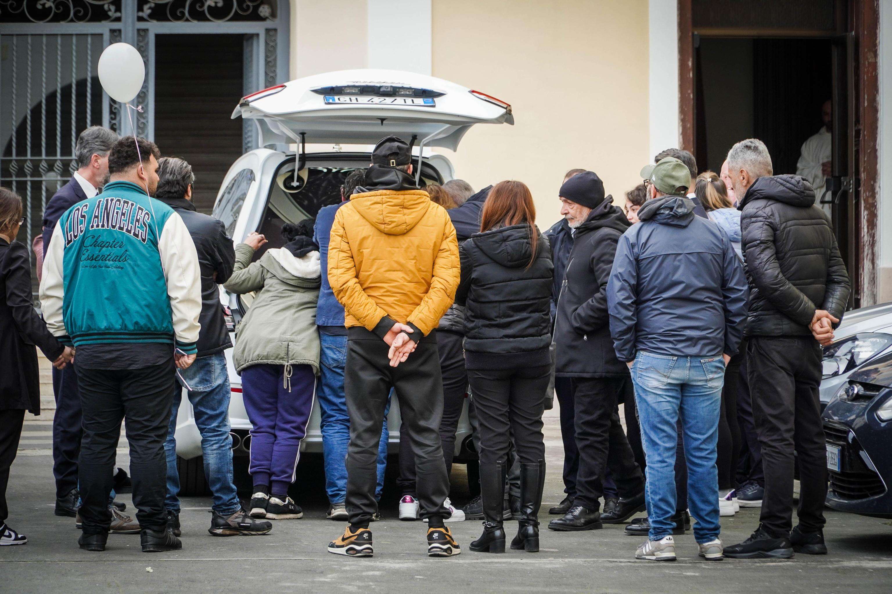 Bimba uccisa dal pitbull ad Acerra: “La casa era stata ripulita”