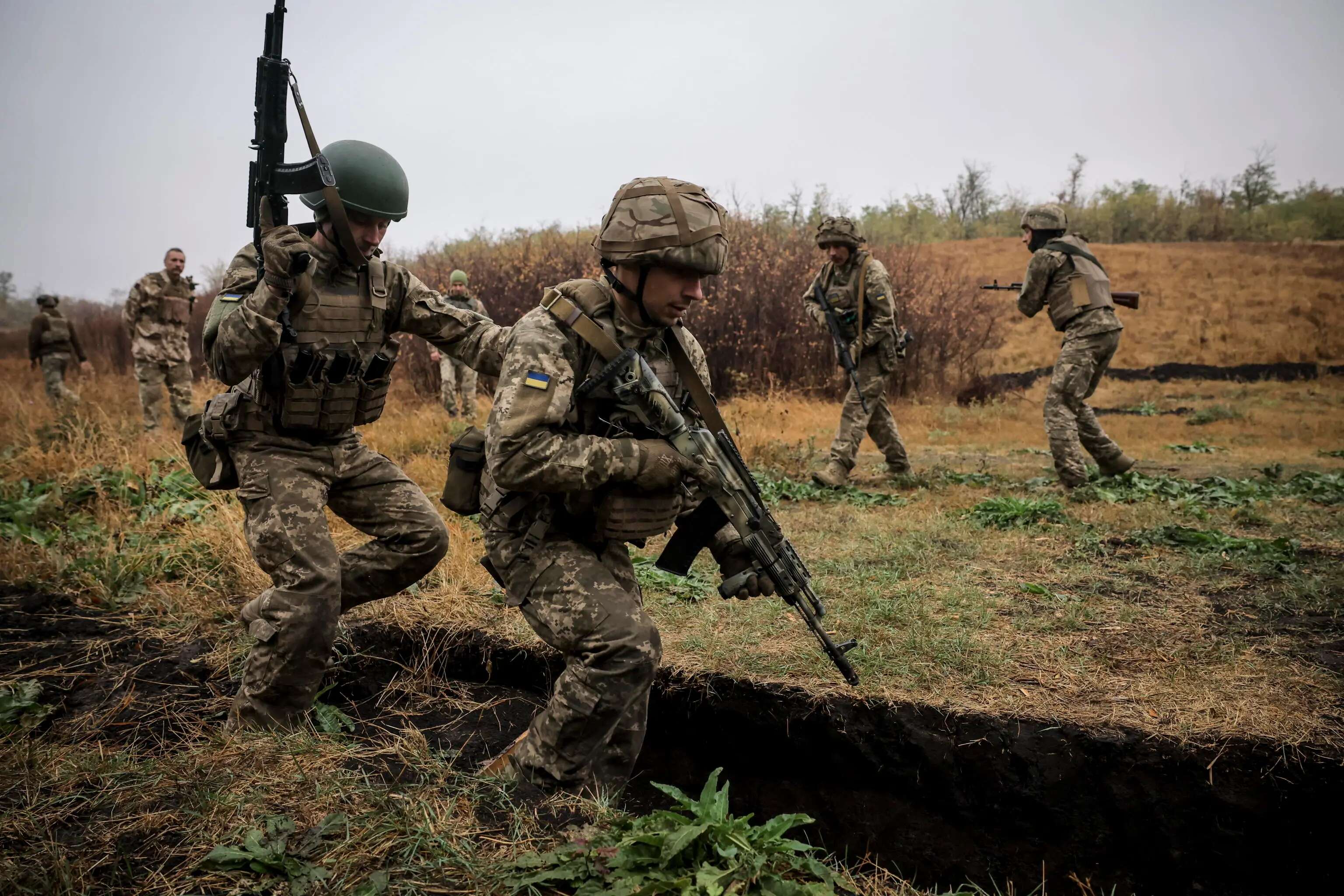 Ucraina, “Mosca si prepara a schierare 12mila soldati nordcoreani. I primi 1.500 sono già in Russia”. Un collaboratore di Kim Jong-Un nel Donetsk