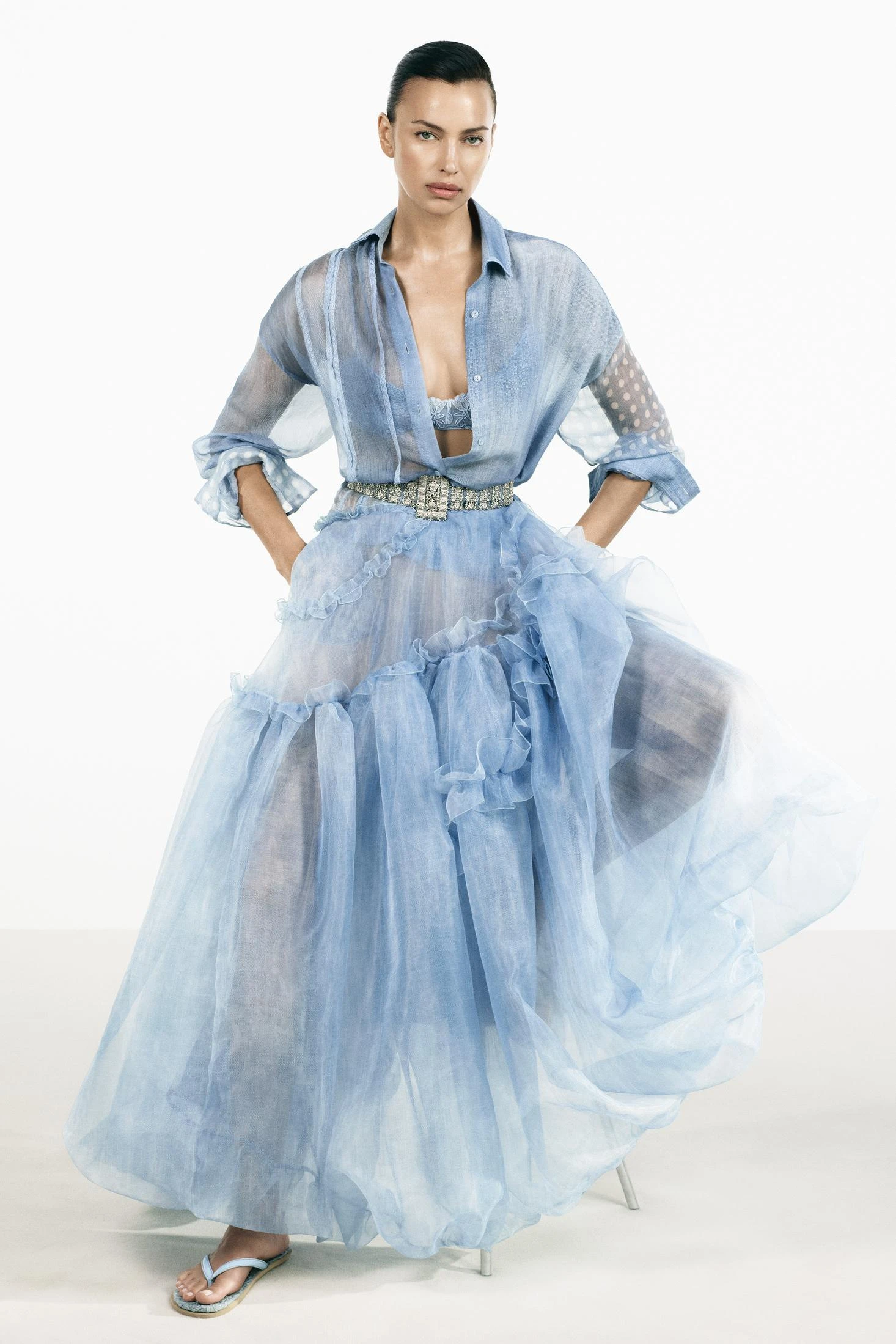 Ermanno Scervino. Viaggio tra geometrie e trasparenze chic