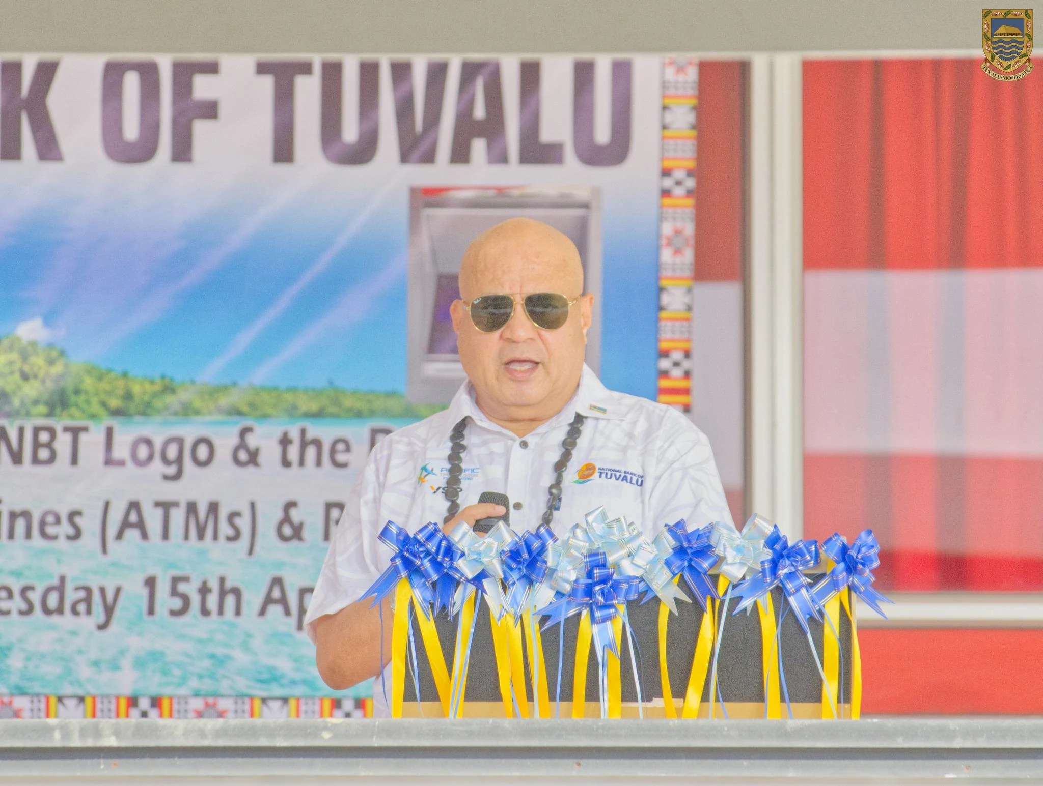 A Tuvalu inaugurato il primo bancomat. Ecco quanto è costato installarlo in uno dei Paesi più remoti al mondo