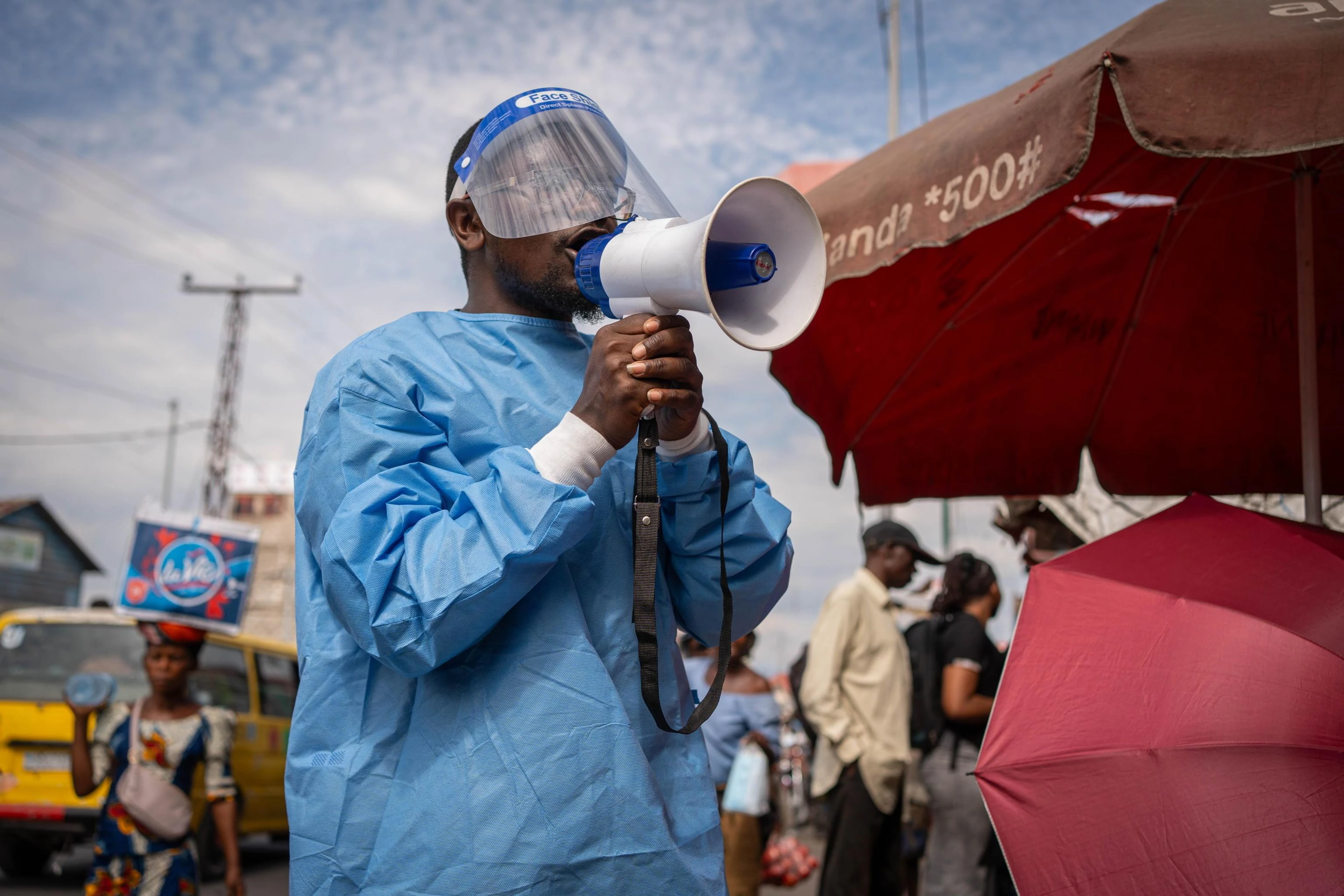 Roma chiama Bruxelles. Meloni: Ebola va fermato. “Vigilare sulle frontiere”