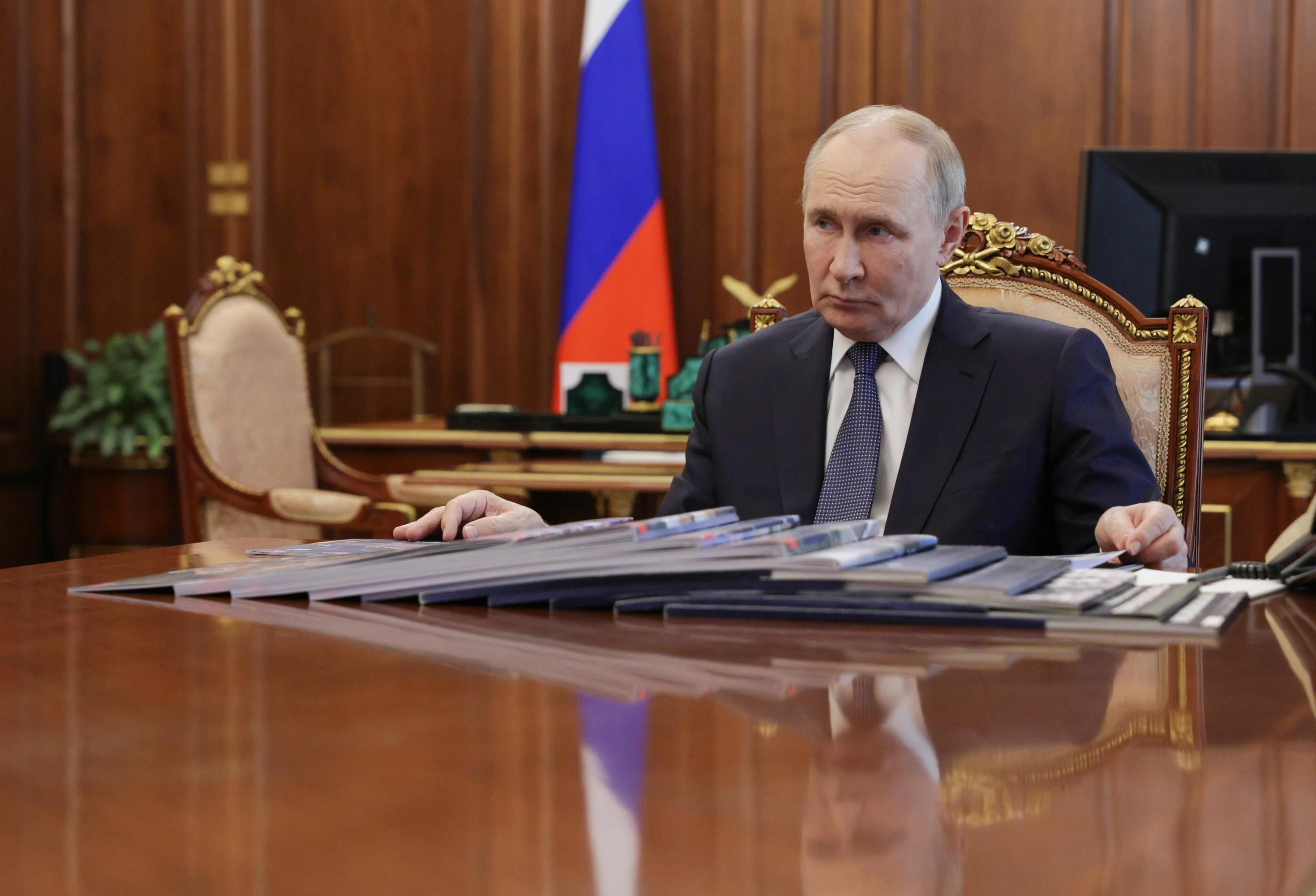 Trump e le minacce a Putin, il politologo: “E’ frustrato. Si rischia l’escalation”