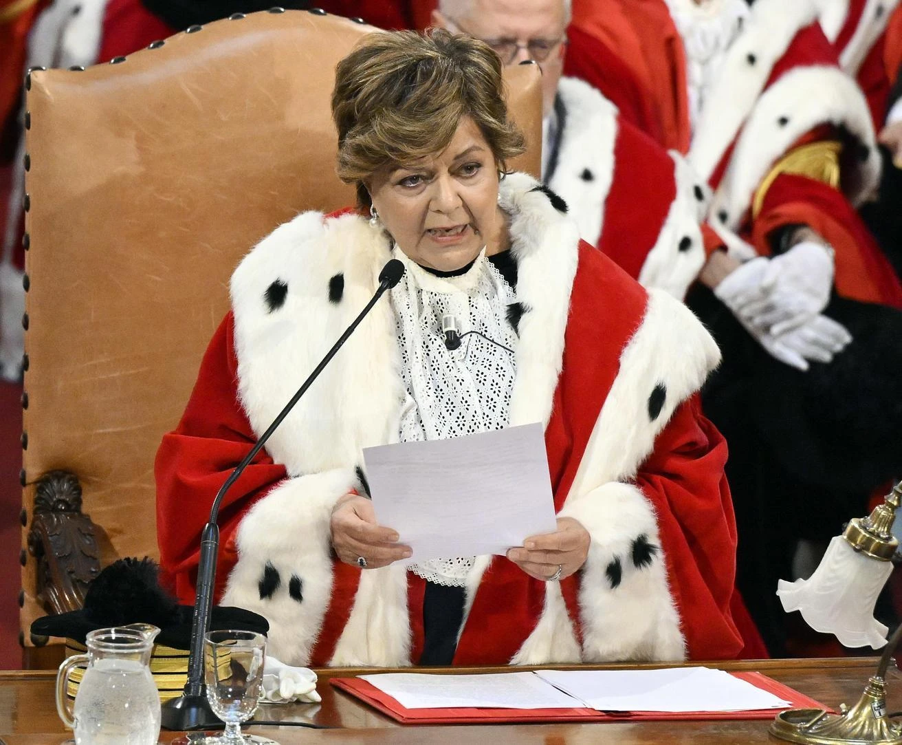 Dipendenti pubblici, si cambia ancora. La Consulta: via il tetto agli stipendi