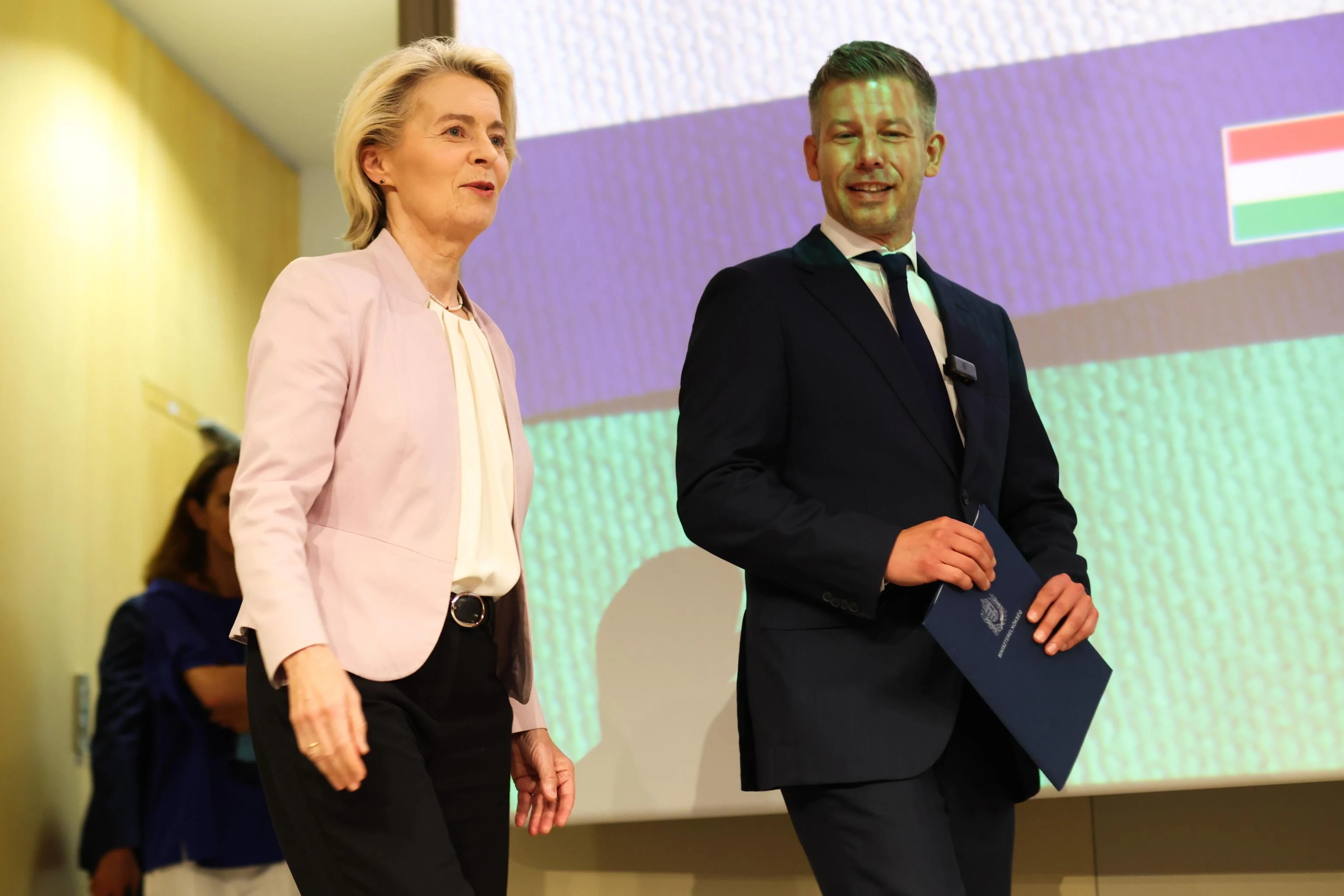 Ungheria, svolta con Bruxelles: sbloccati 16,4 miliardi e ritorno in Erasmus