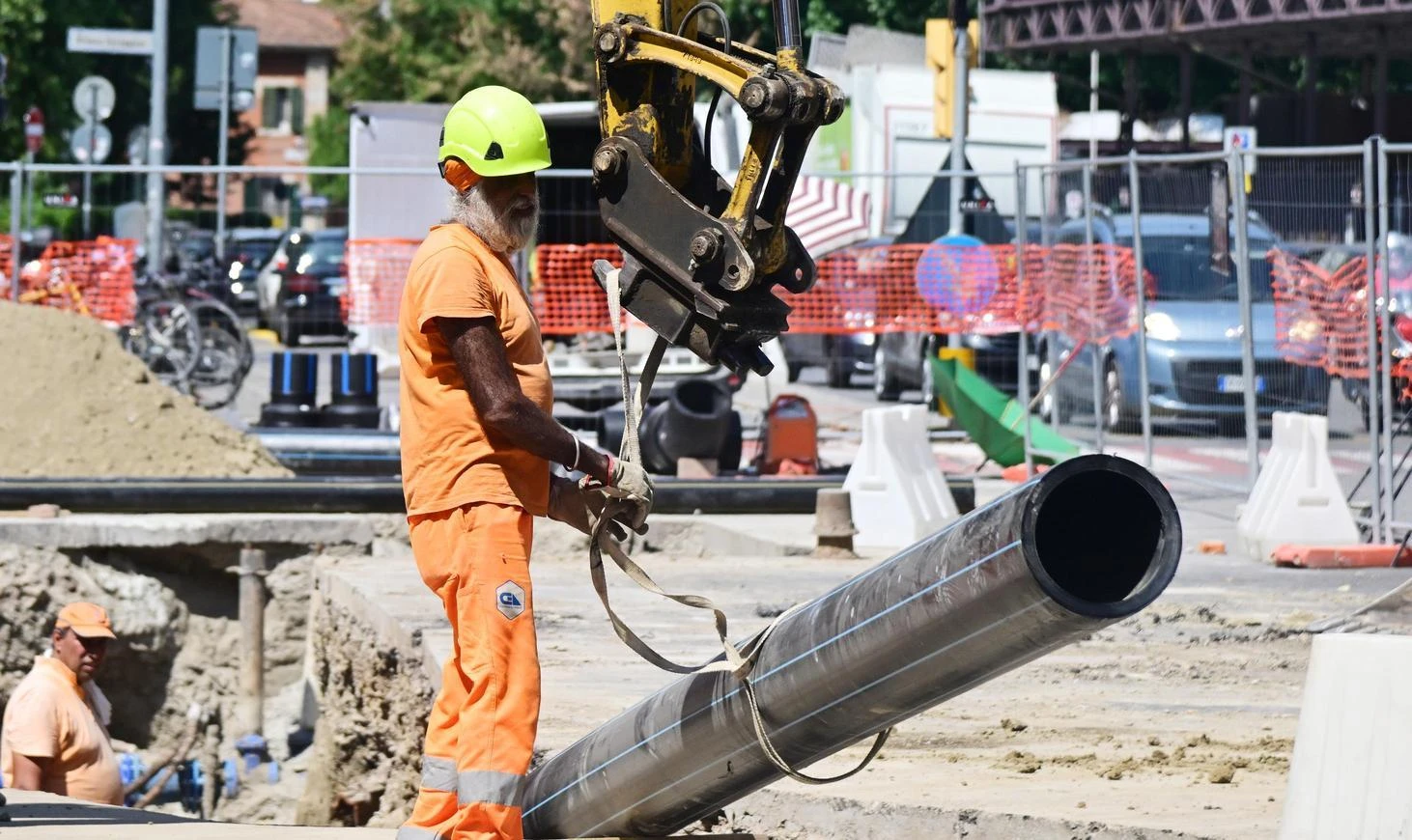 Cantieri, coprifuoco a metà: le norme anti caldo non decollano