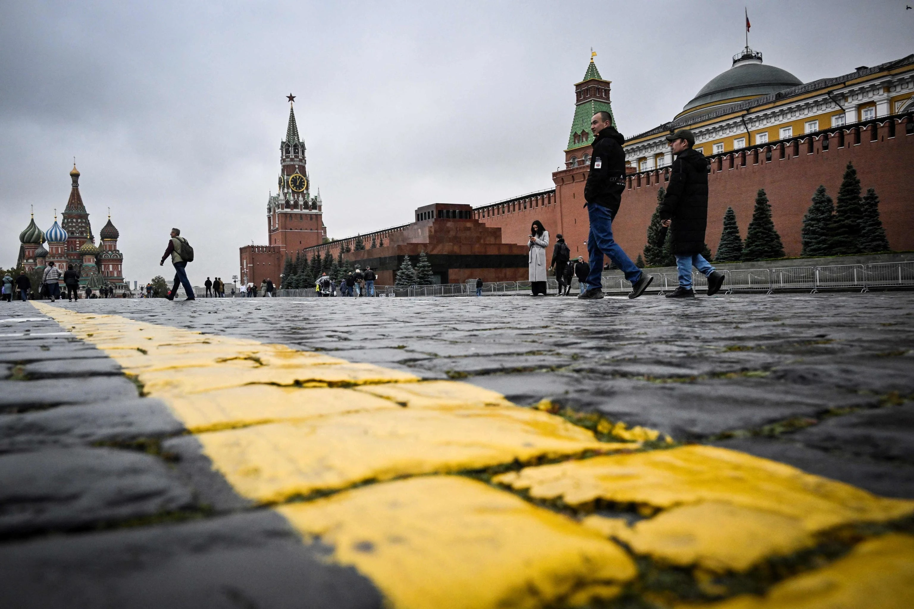 Bruxelles non ha “alcuna idea” di come conciliare i due programmi di prestito all’Ucraina