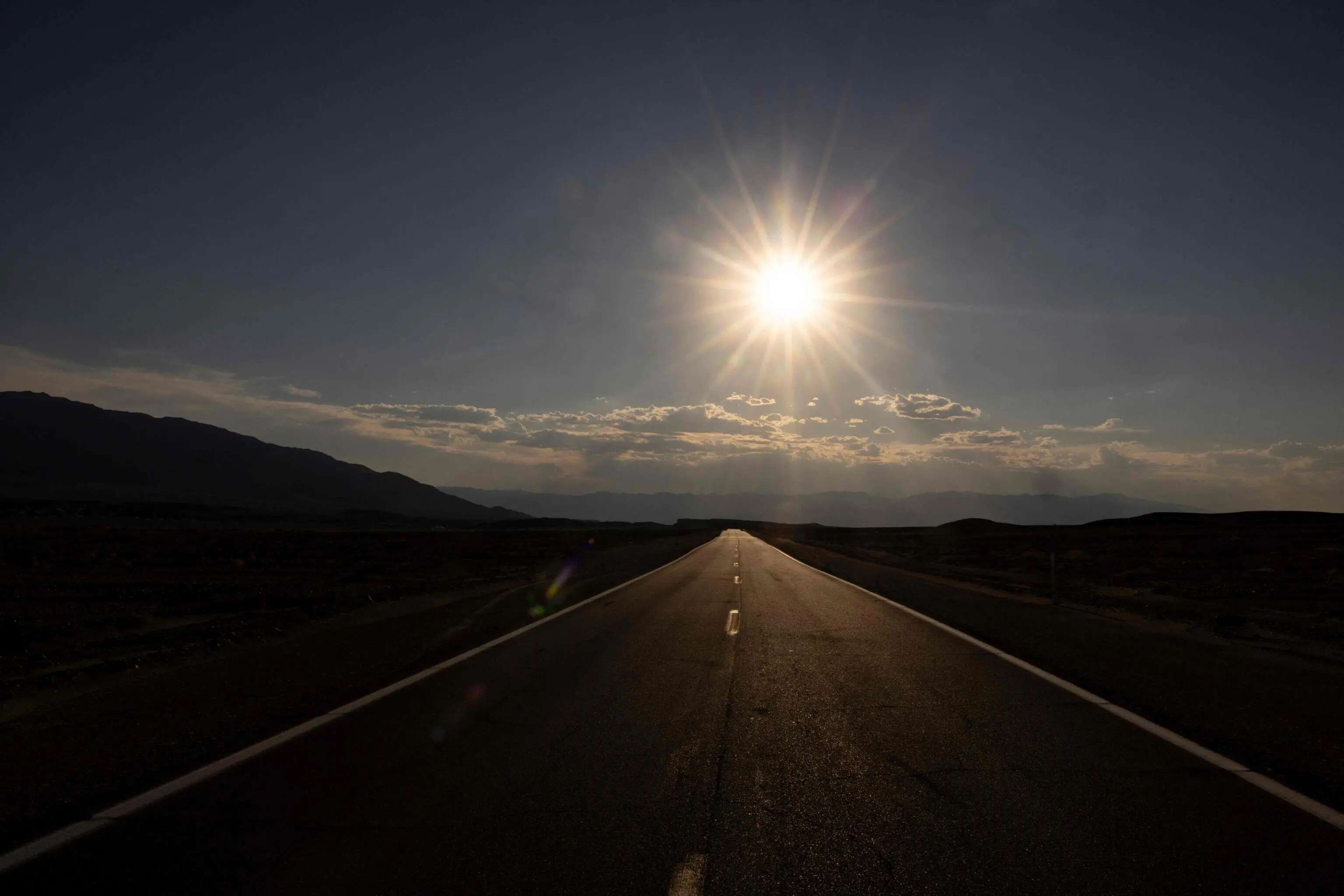 Prima vittima del caldo record, motociclista muore mentre attraversa la Death Valley in California