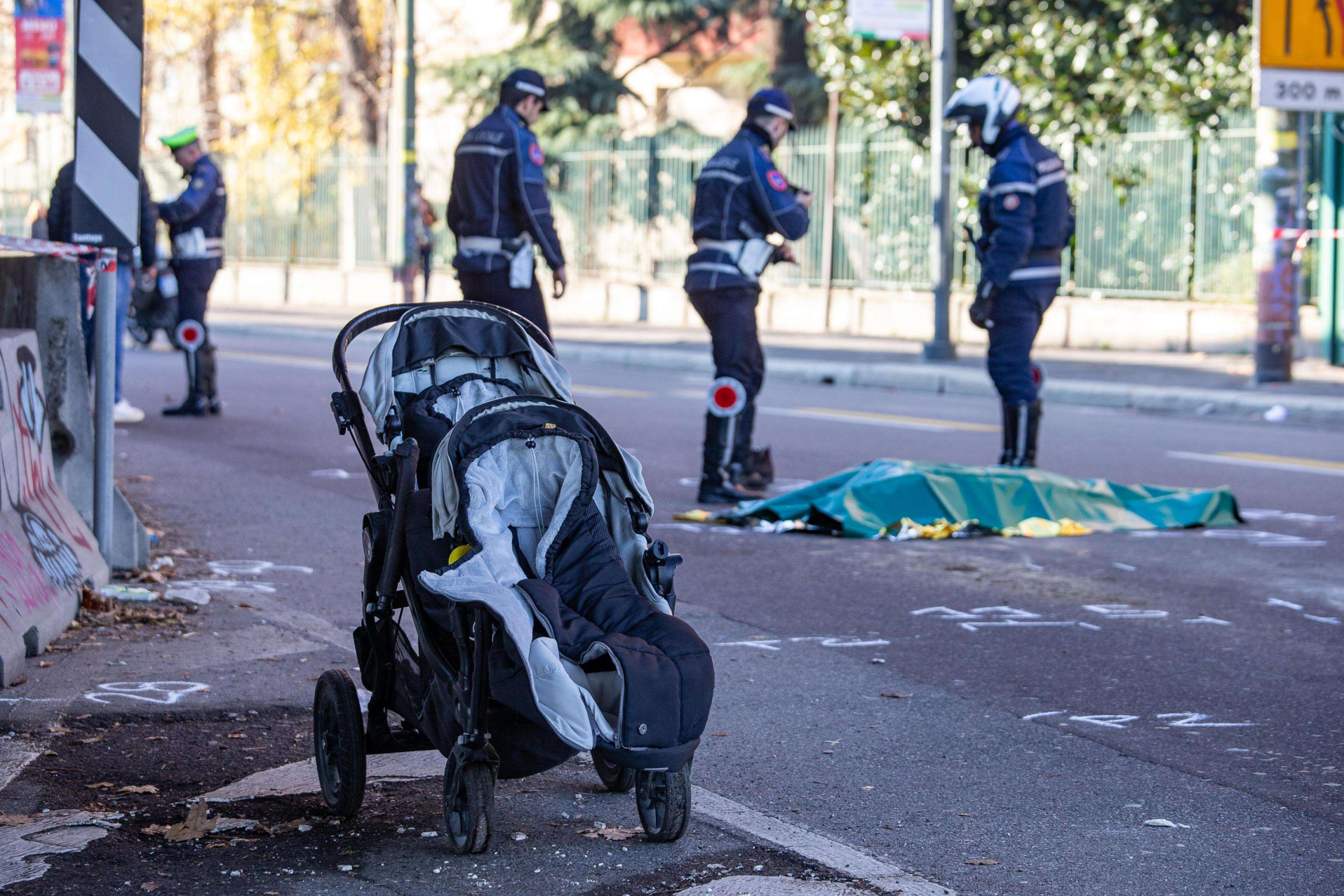 Milano, investe sulle strisce mamma e figlio disabile in carrozzina e poi scappa: arrestato il pirata