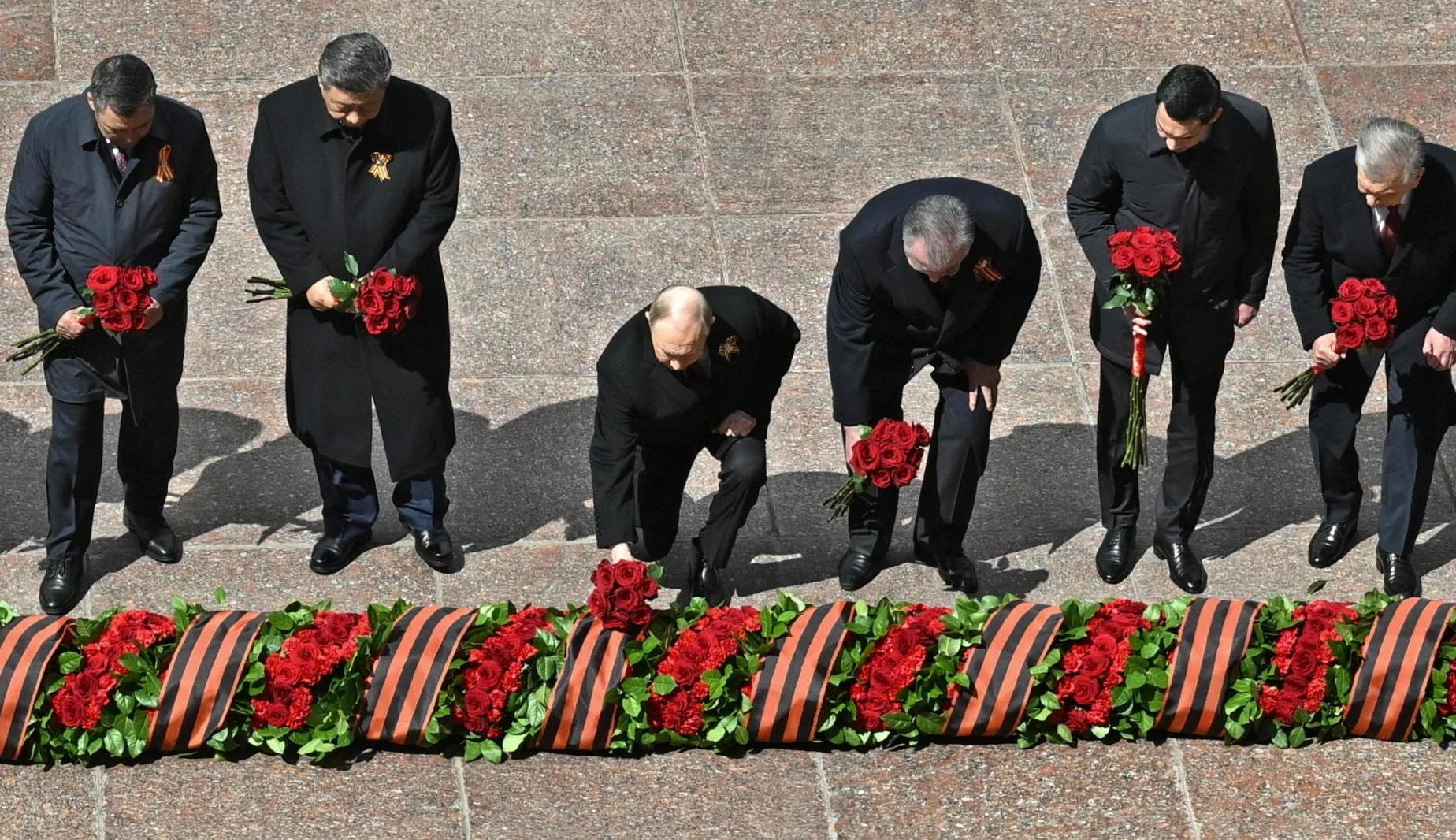 Parata a Mosca, lo zar contro Kiev: 