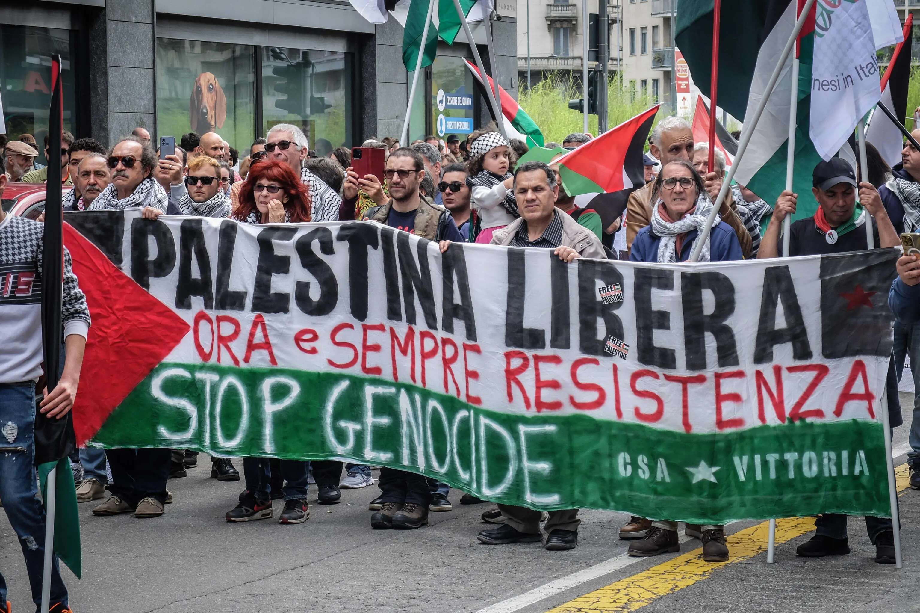 Cortei pro Palestina, il rischio infiltrazioni: “Gruppi di antagonisti cercheranno gli scontri”