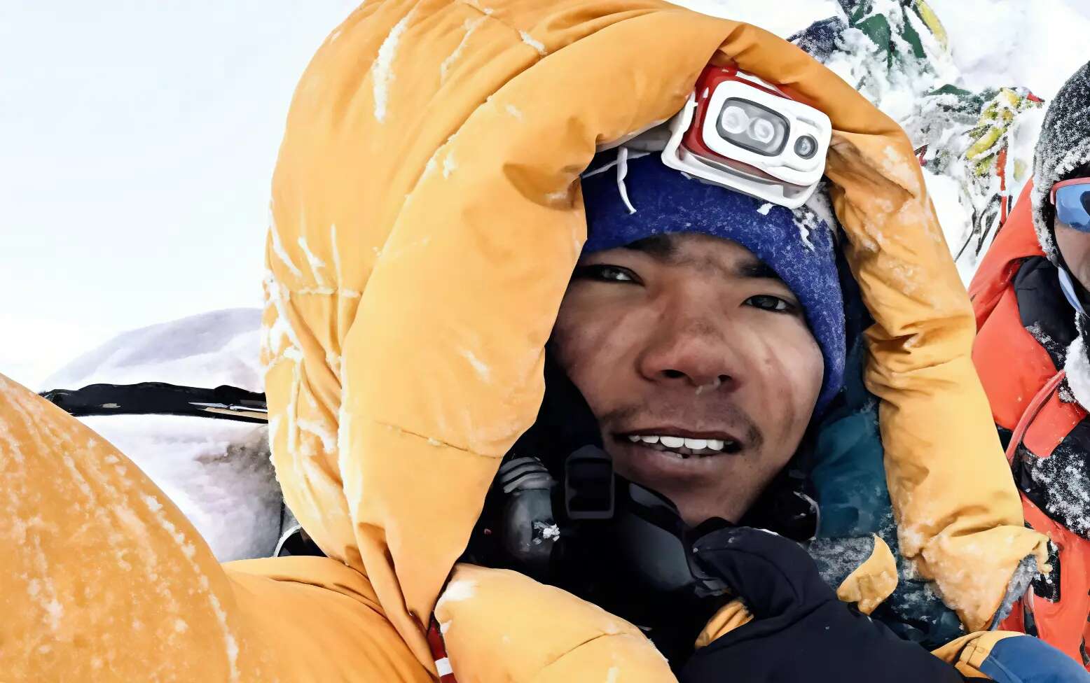 A 18 anni conquista le 14 cime da 8mila metri. Nepalese fa il record