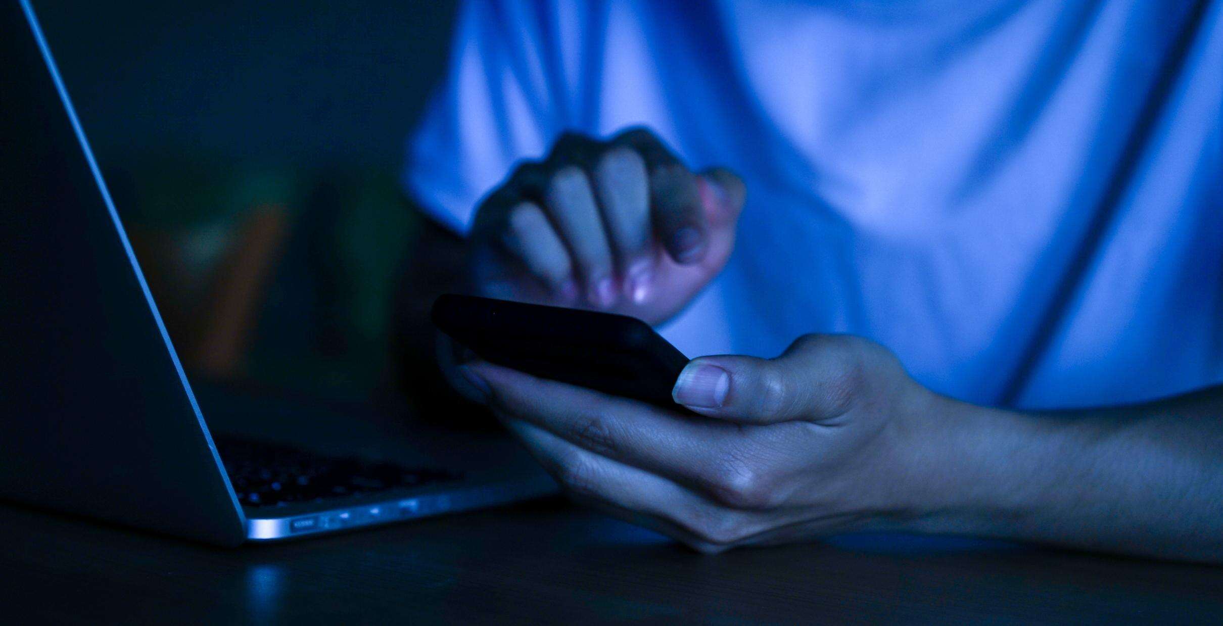 Allarme sextortion. “Tanti si vergognano, pochi chiedono aiuto”