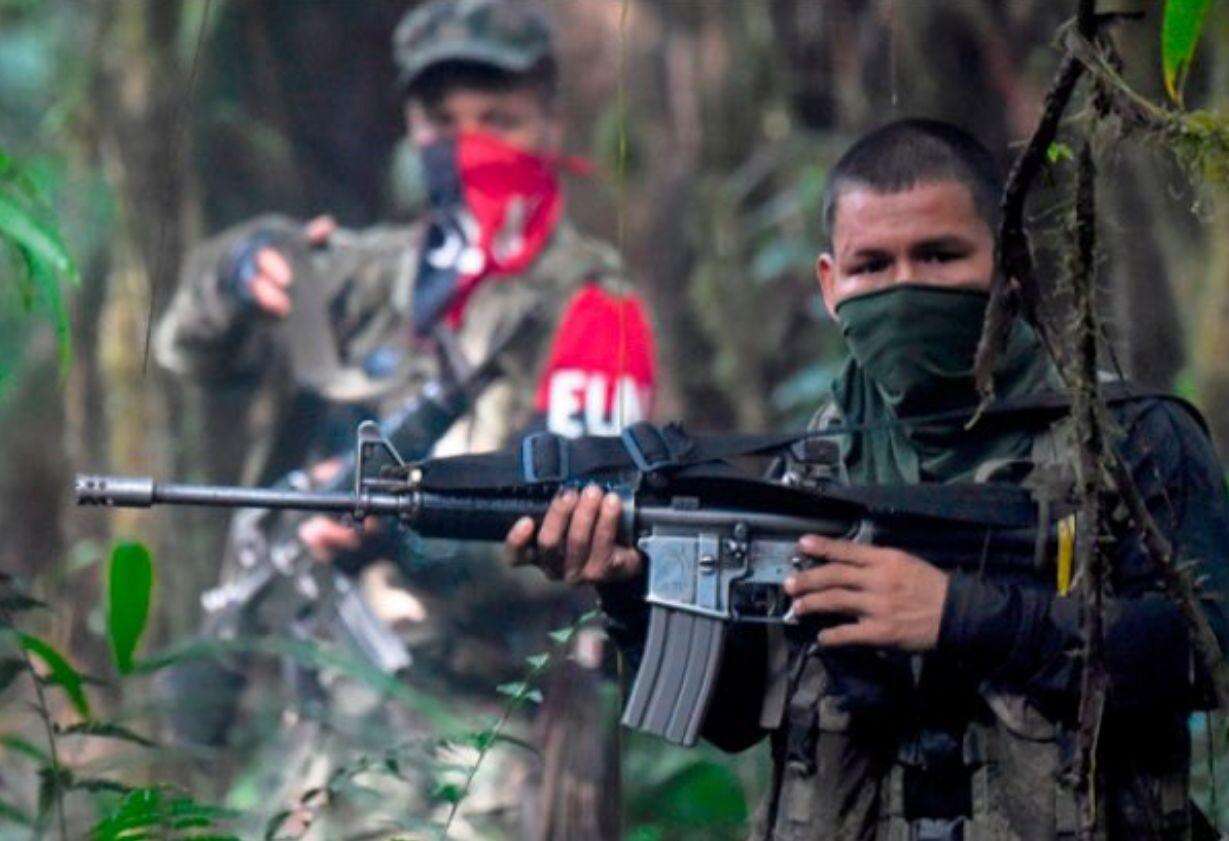 Colombia, i guerriglieri dell’ELN attaccano gli ex FARC. Almeno 60 morti per il controllo delle piantagioni di droga di Catatumbo