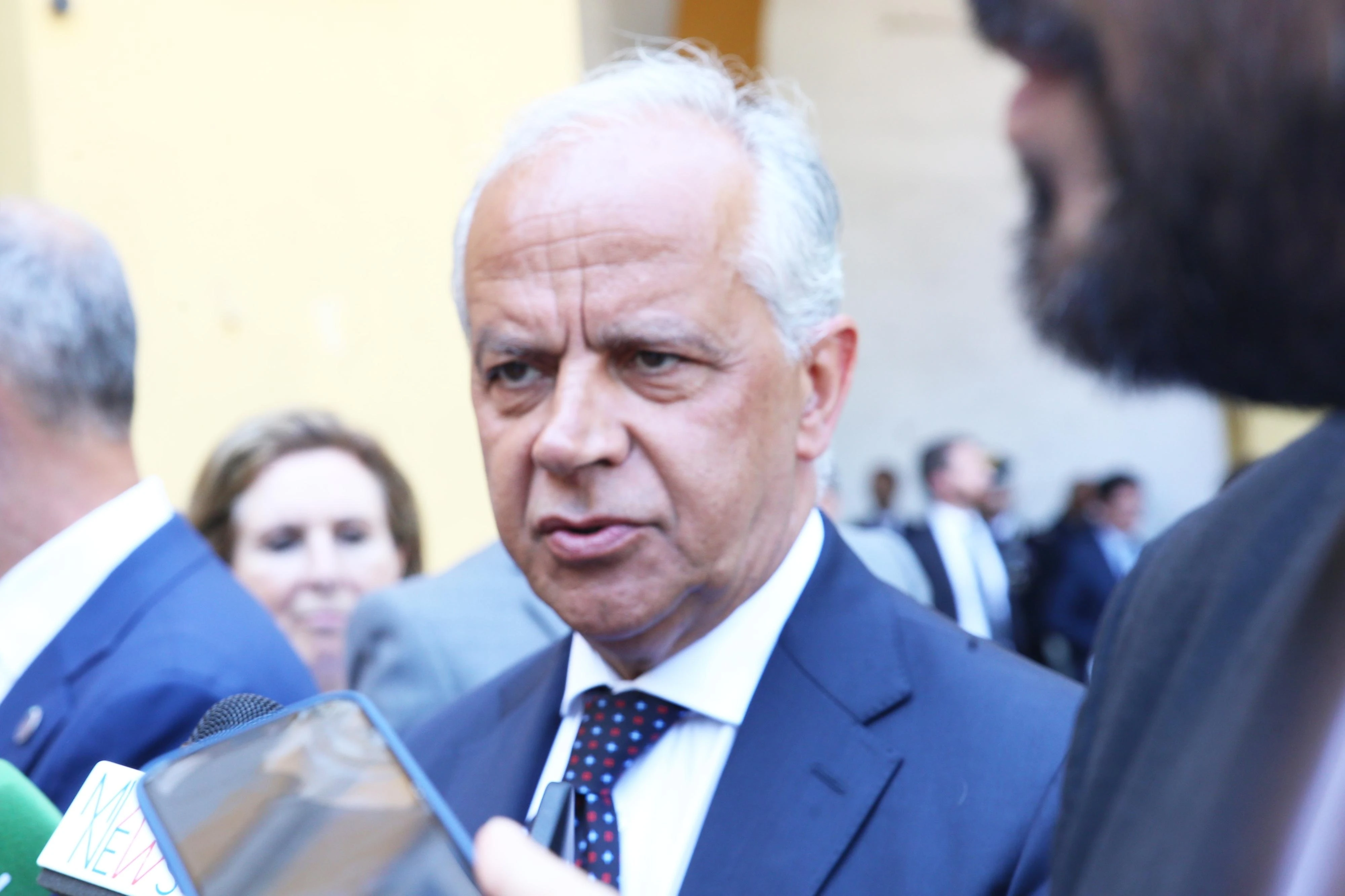 Piantedosi: “Non sono stato respinto in Libia”. Tajani: “Un misunderstanding”