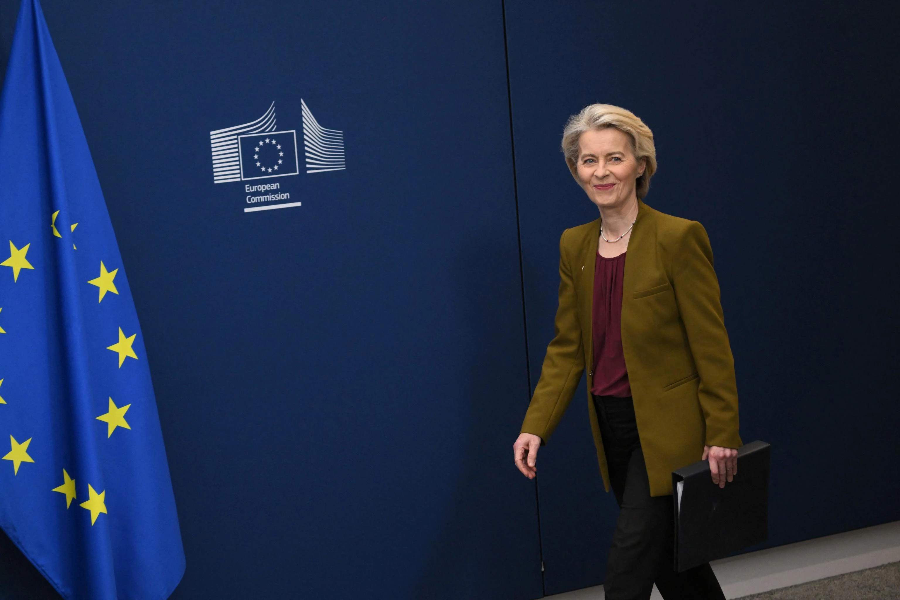 Bilancio pluriennale Ue: la Commissione Ue sotto pressione su tre fronti