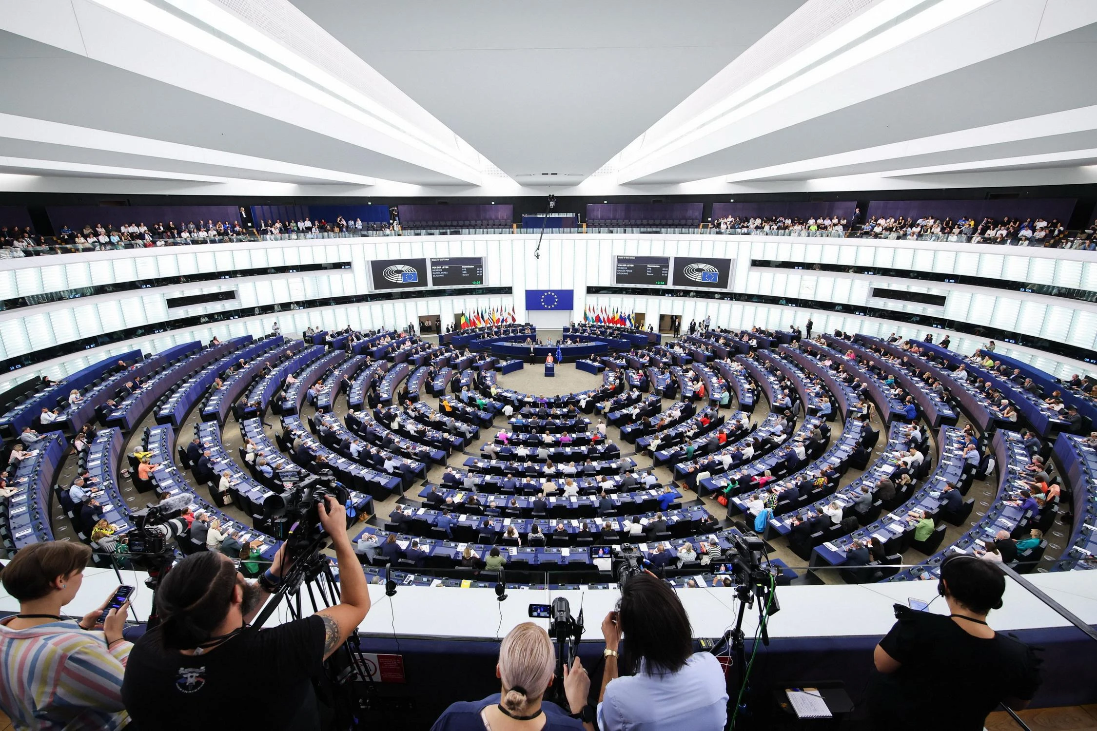 Il Parlamento europeo chiede un piano finanziario pluriennale più ambizioso per rispondere alle sfide poste all’UE