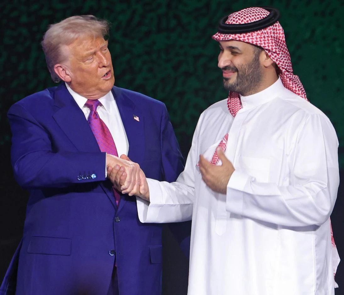 Diplomazia e affari a Riad. Trump: al lavoro per Gaza: 