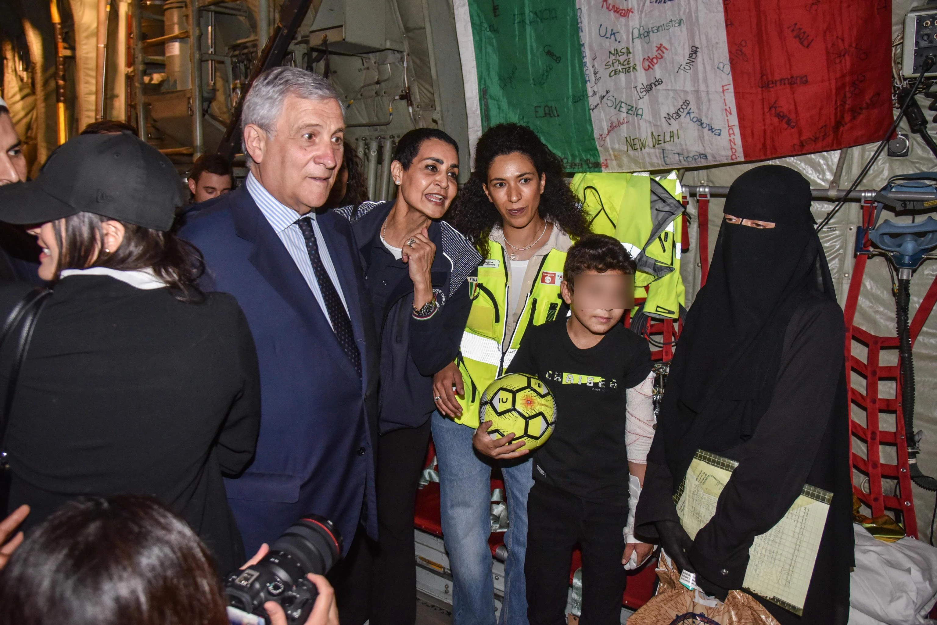 Dall’inferno di Gaza a Milano, Adam gioca ancora: i Lego, le cicatrici e la perdita di 9 fratelli