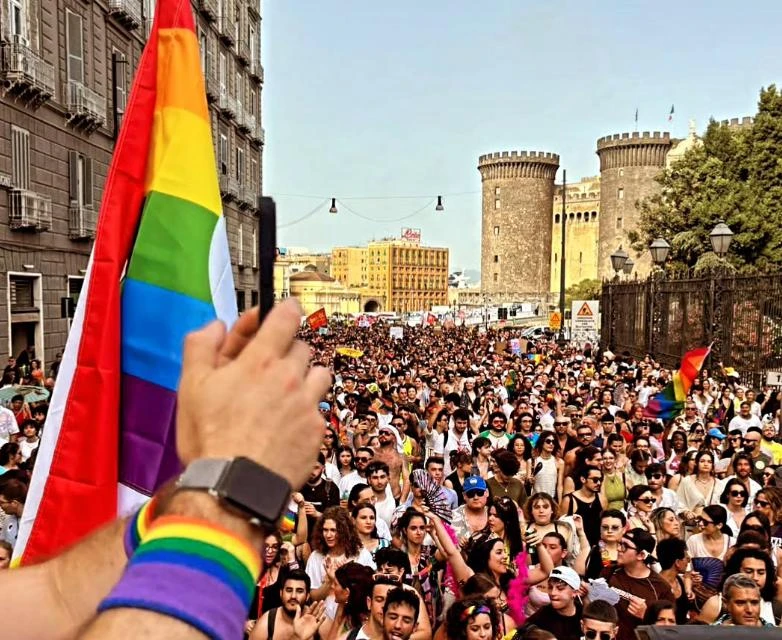Cosa sta succedendo al Napoli Pride. Gaza spacca la comunità LGBTQ+ partenopea