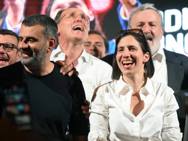 Regionali, stallo a sinistra in Puglia: Decaro non scioglie la riserva. E spunta il piano B: Nichi Vendola