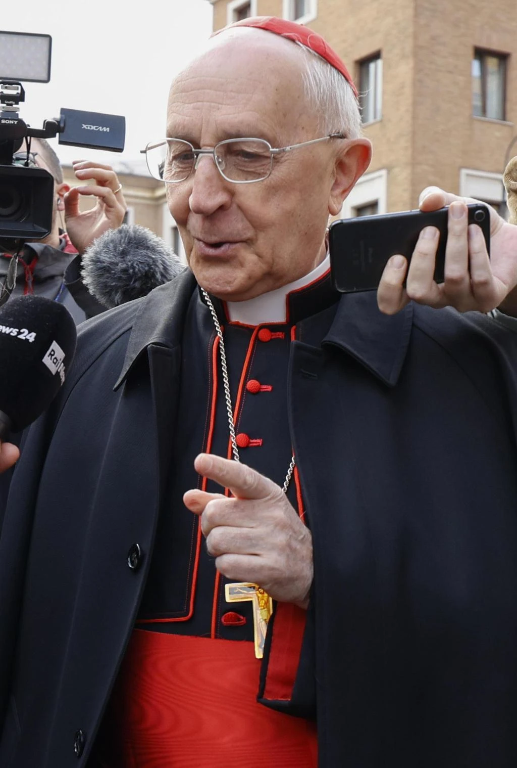 Filoni, calma e compromesso. La via d’uscita dall’impasse del Conclave