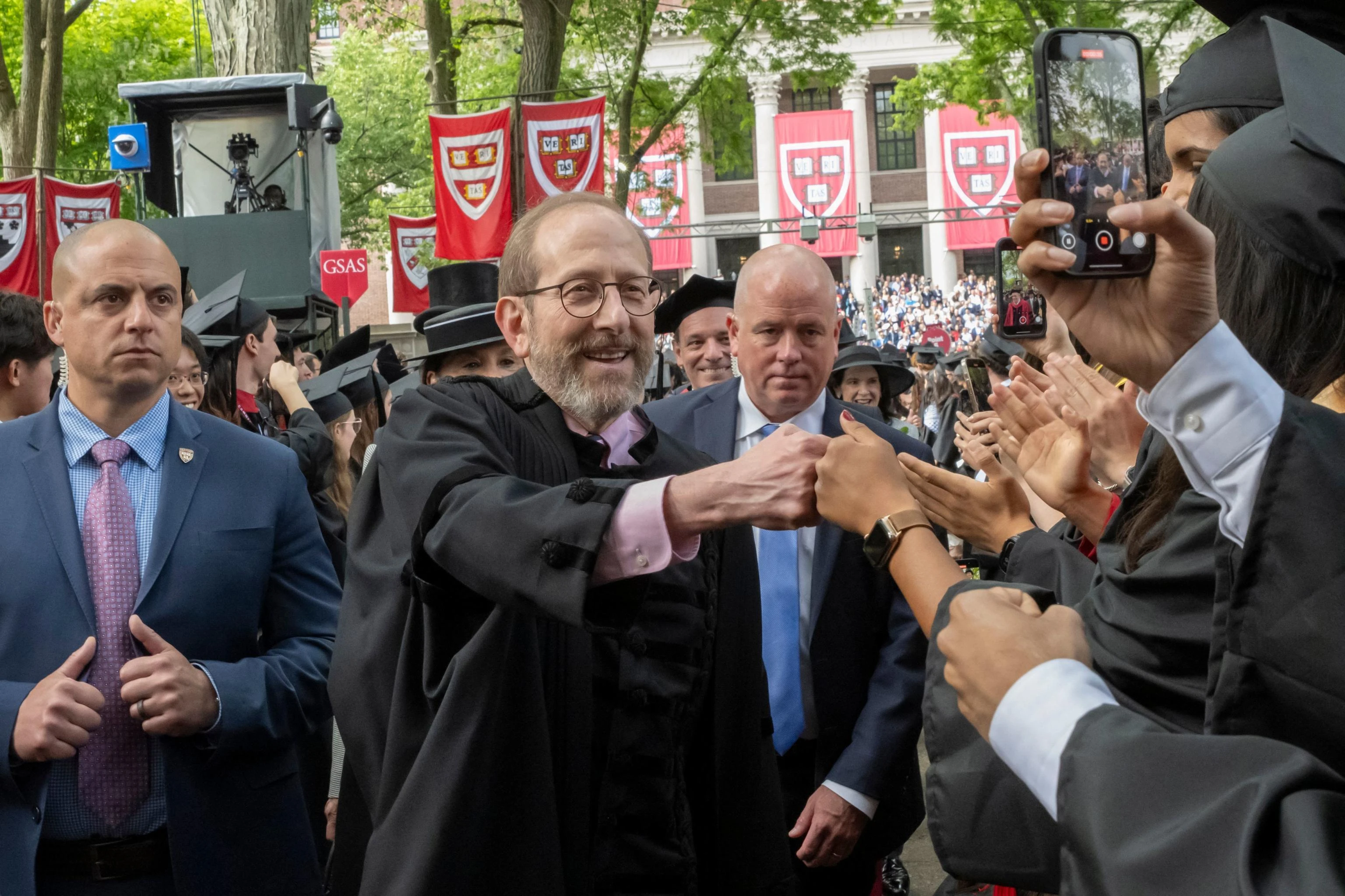 Harvard, tribunale federale sospende il divieto Trump all’ingresso di studenti stranieri