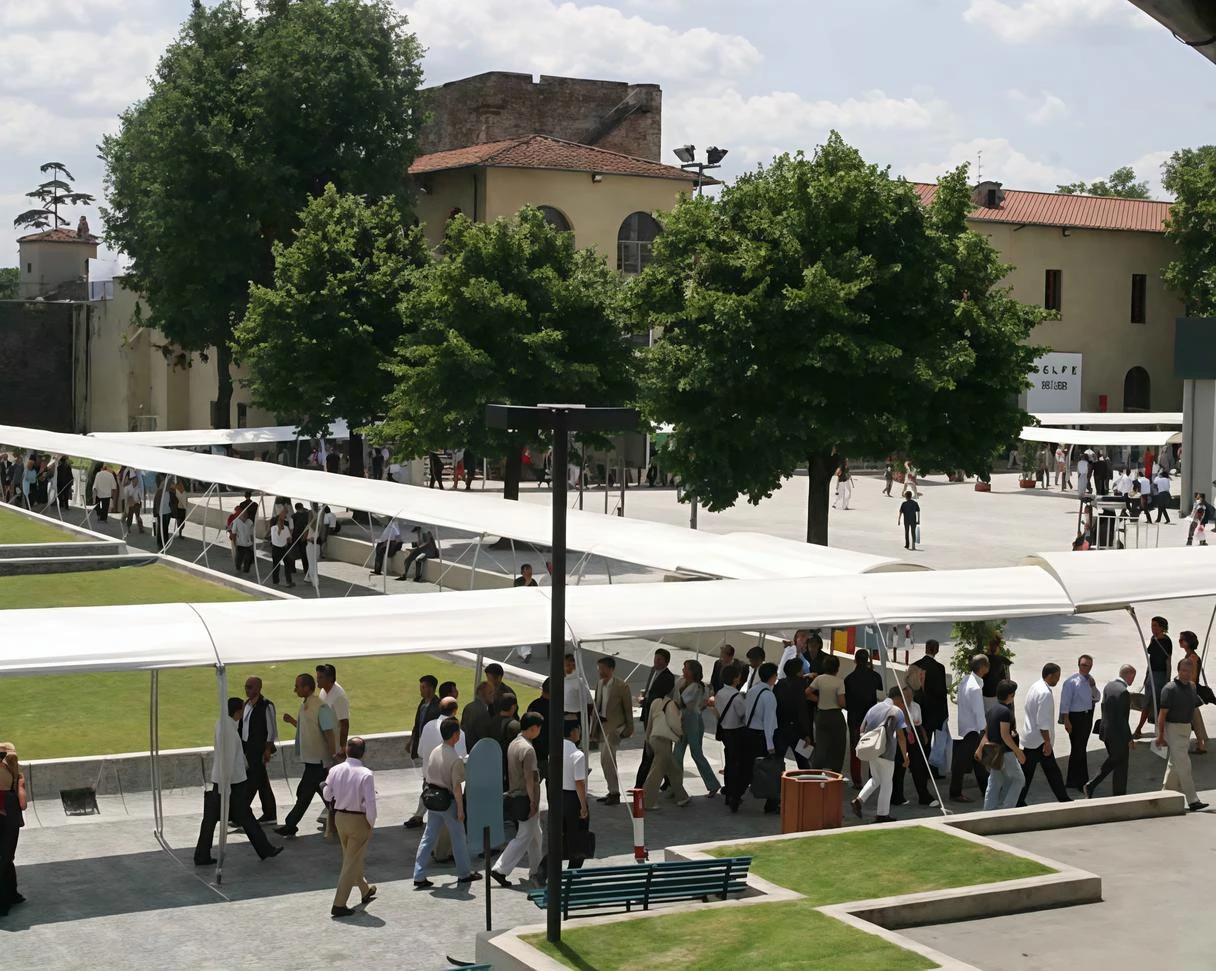 Fortilizio mediceo. Location perfetta per la moda globale