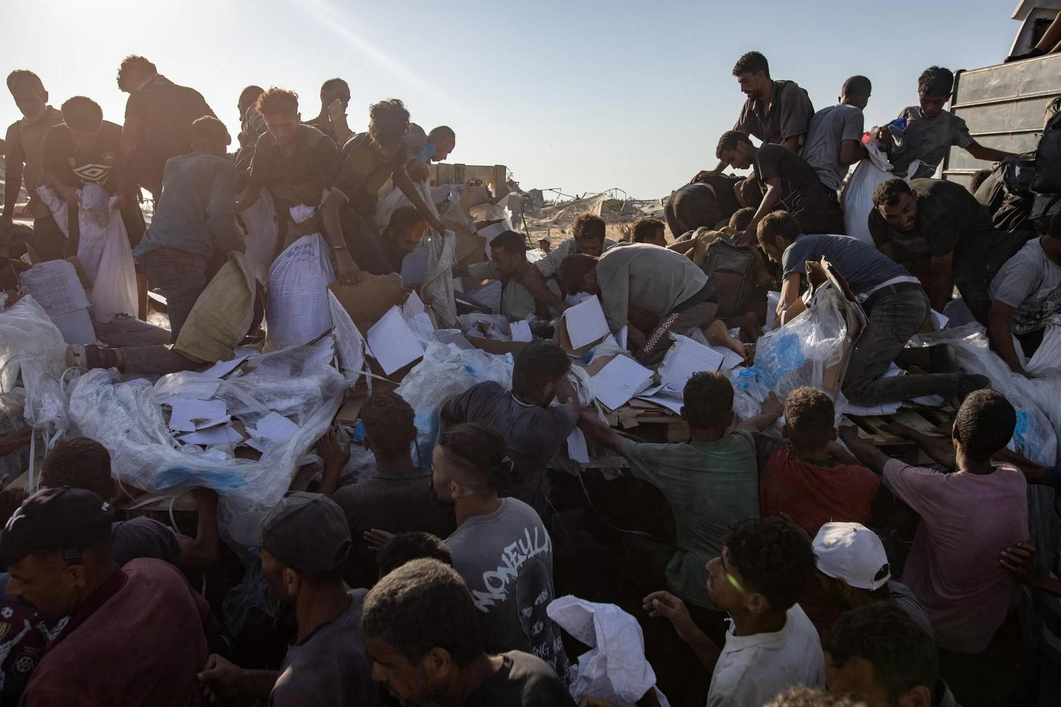 L’analisi del negoziatore israeliano: “L’occupazione di Gaza genera violenza”