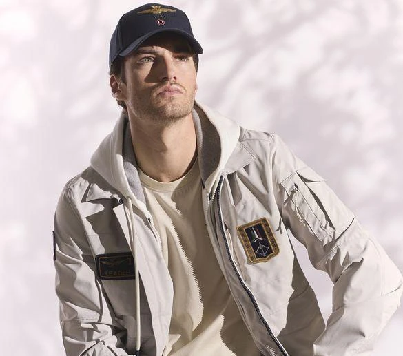 Aeronautica Militare. Codici iconici, ricerca e funzionalità urbana
