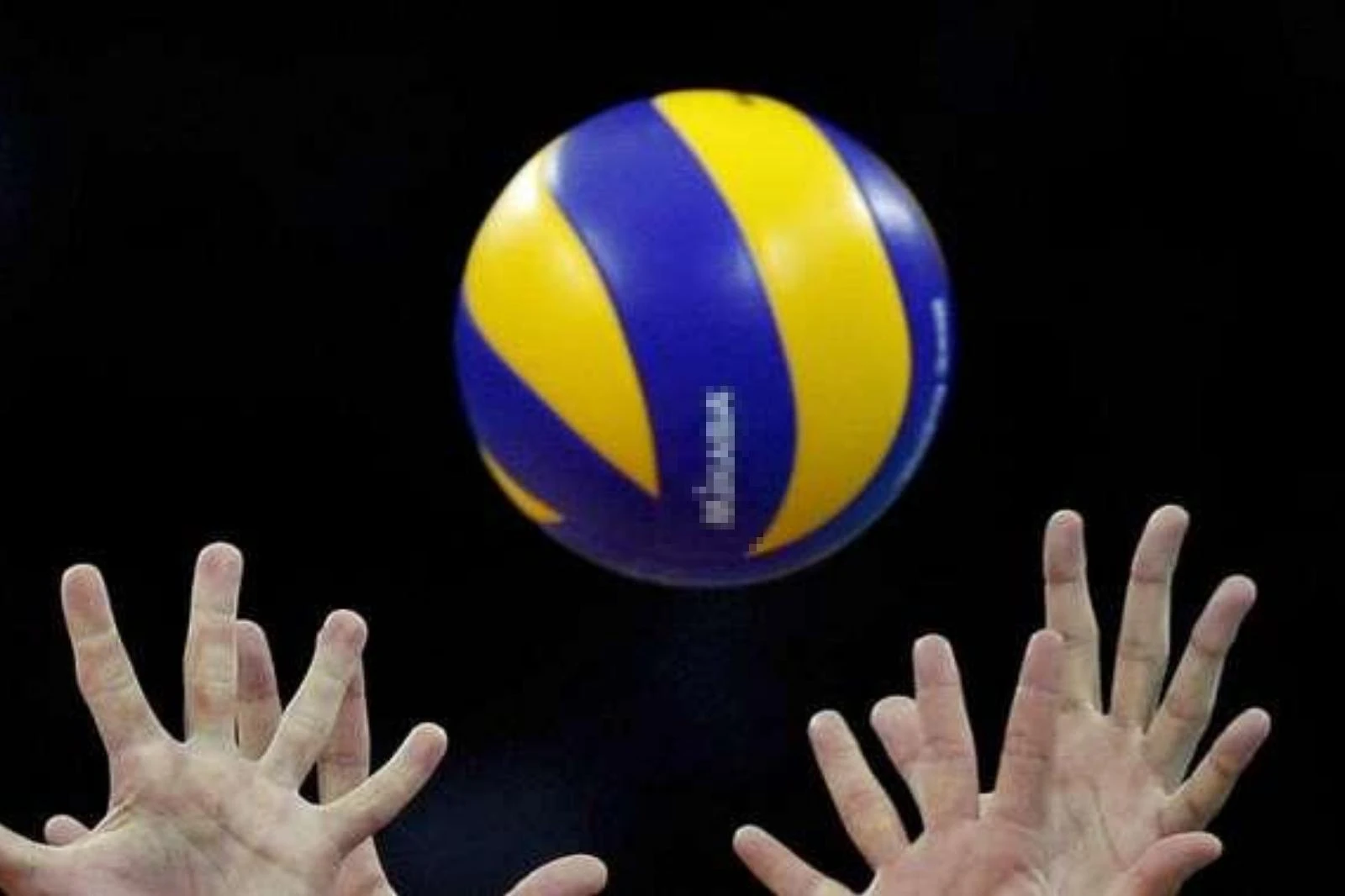 Abusi sulle giocatrici: arrestato allenatore di volley