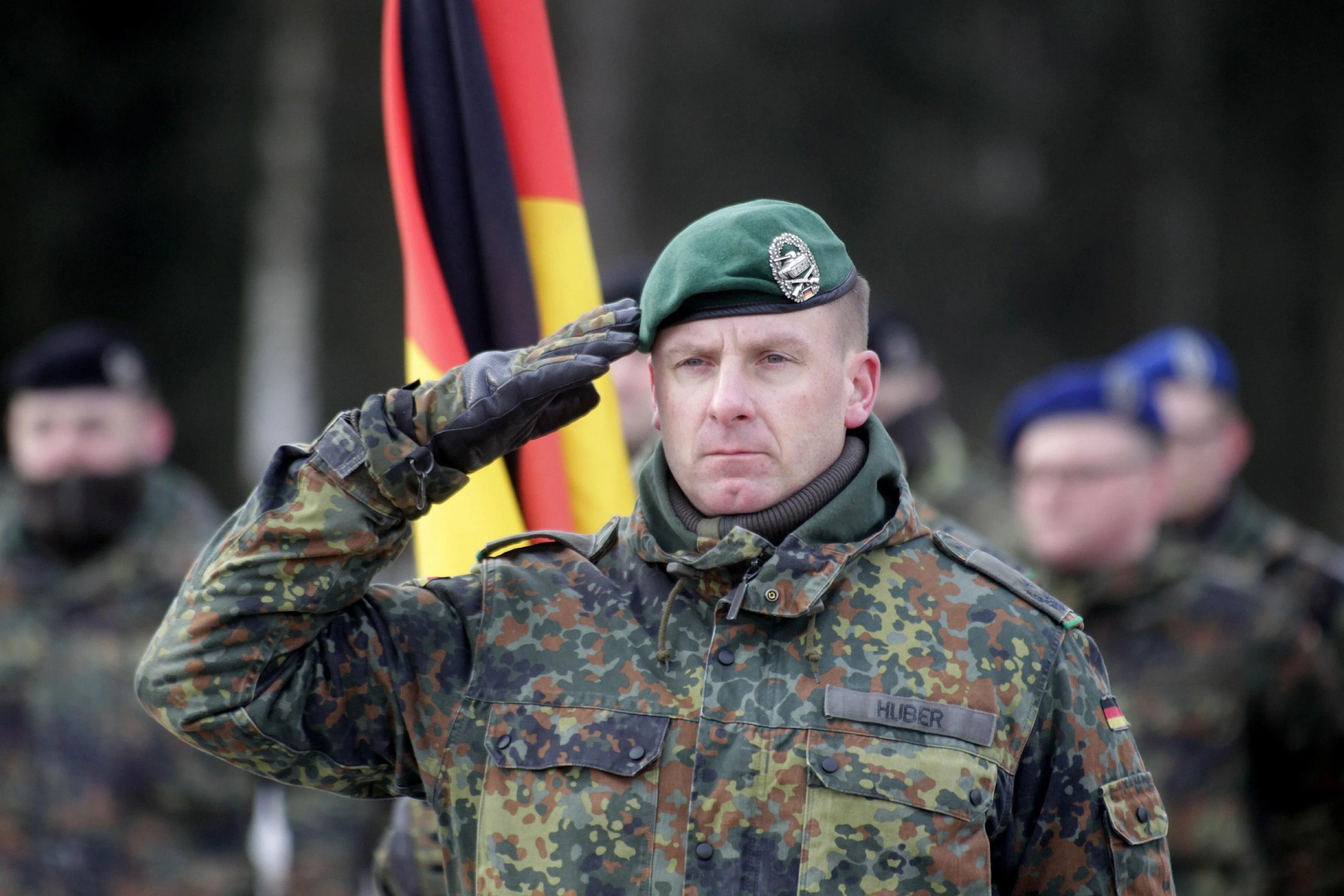 Lituania: soldati tedeschi alzano il ‘muro’ contro la Russia. “Fino a qui e non oltre, questa è la Nato”