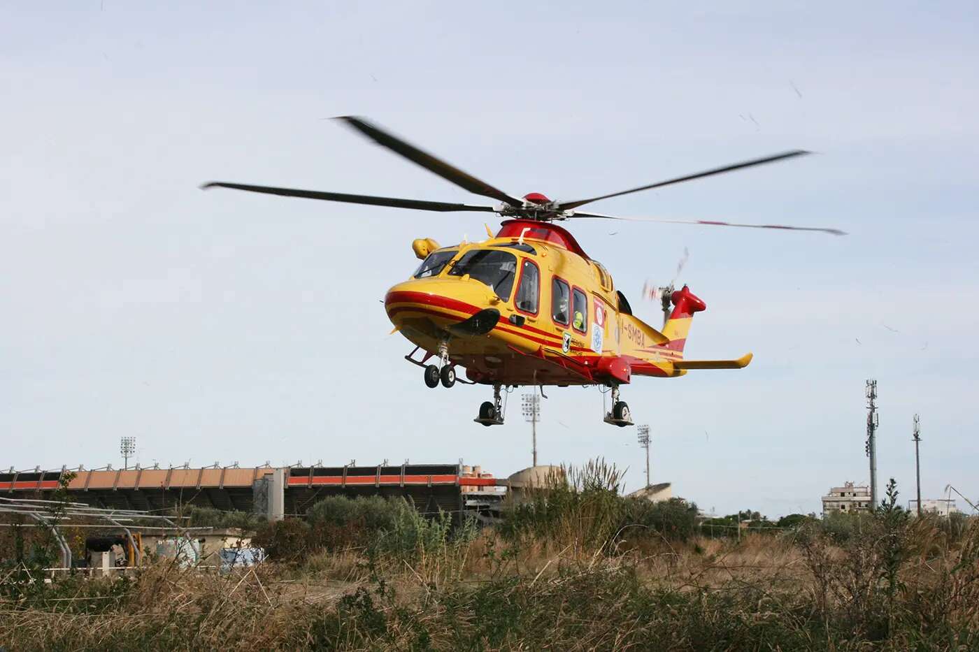 Latina, esplode serbatoio di gas liquido in un’azienda: morto operaio di 58 anni. Grave un collega