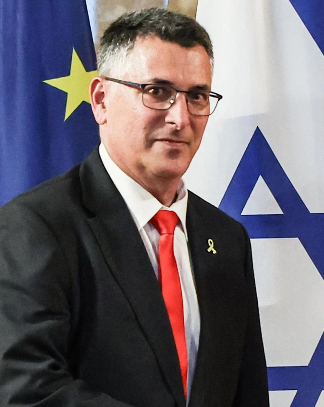 Israele prepara l’invasione. Civili spinti da Gaza a Sud: 