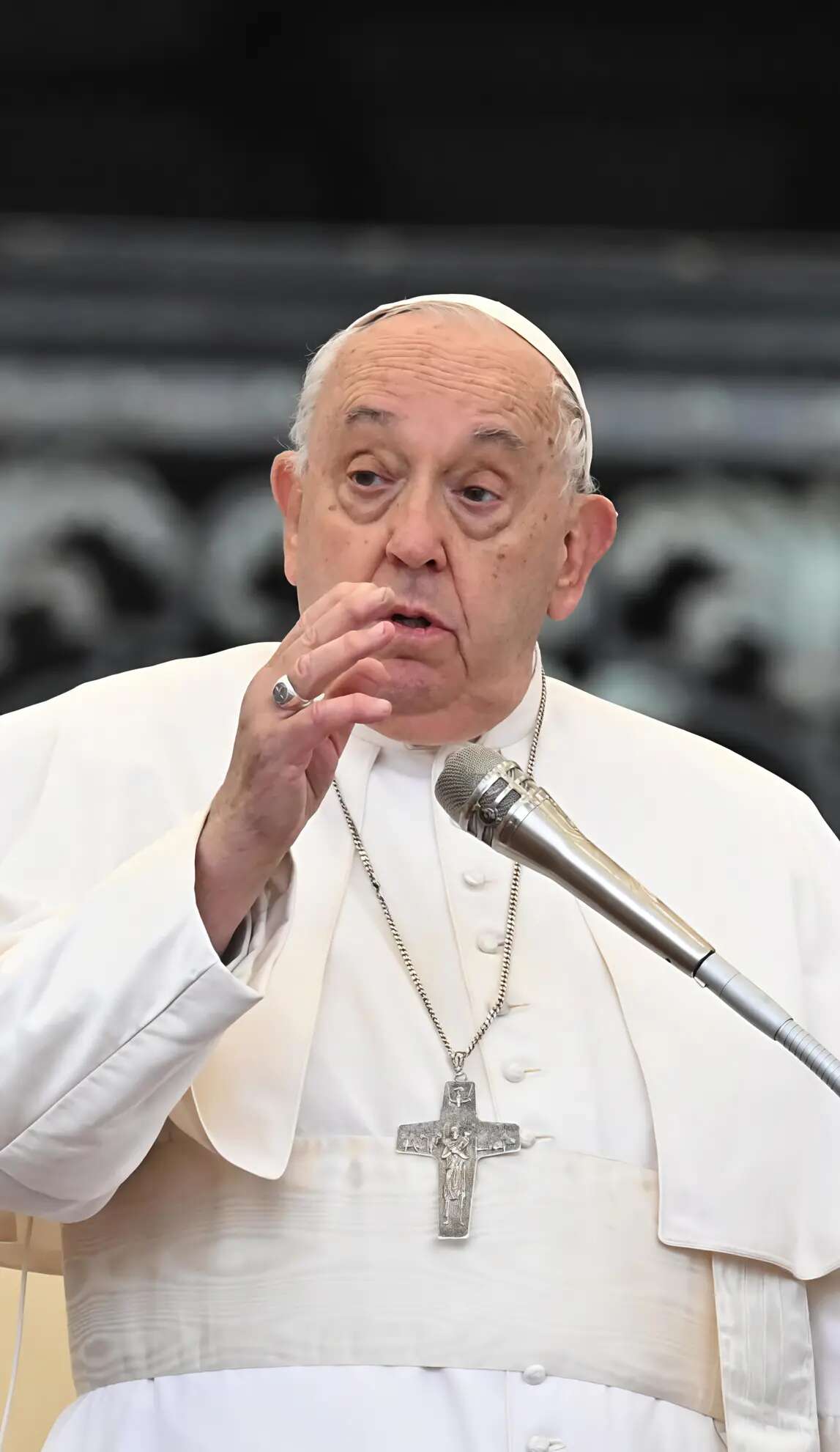 Il Papa pubblica la nuova enciclica:: 