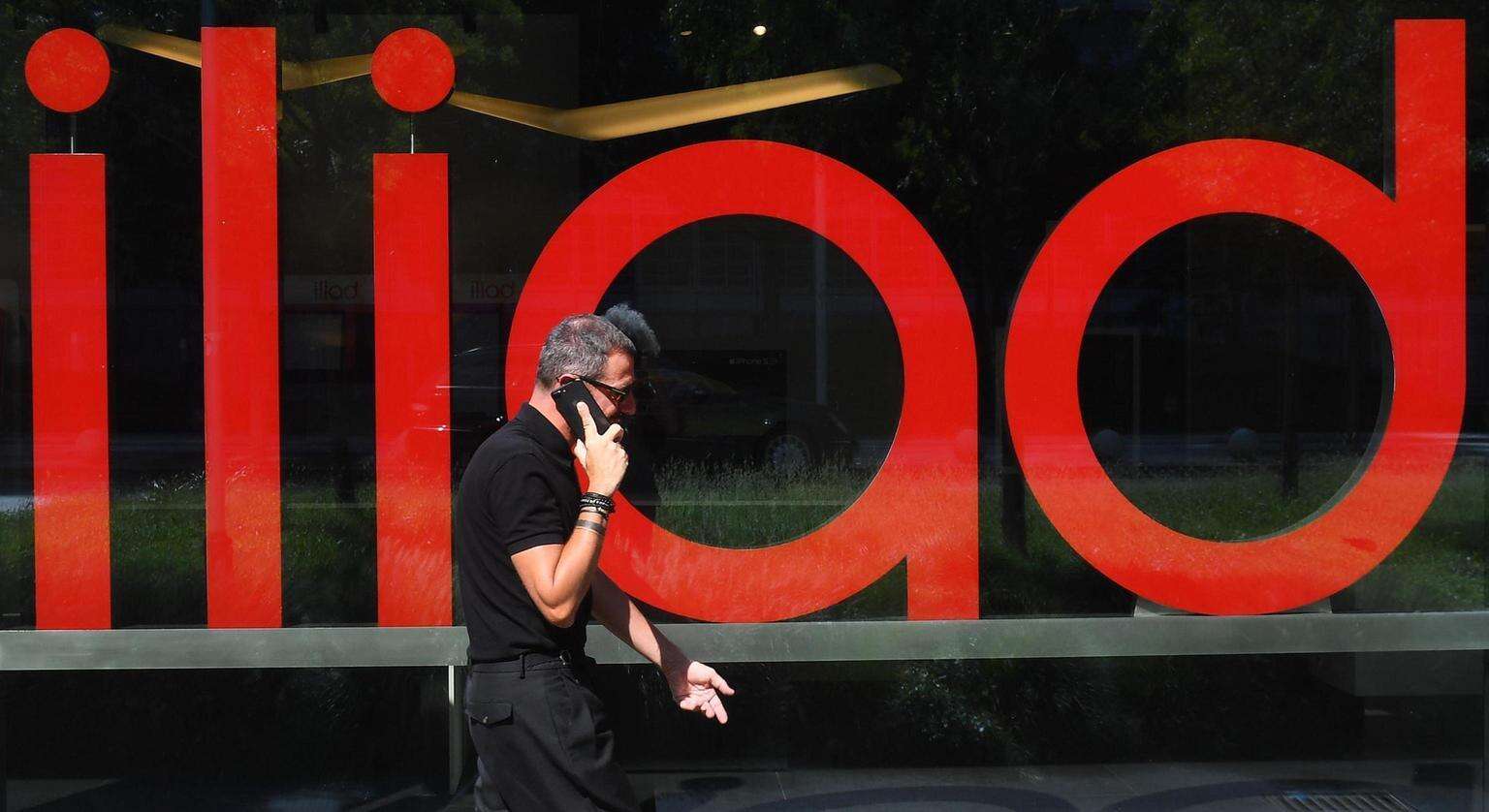 Problemi Iliad, down per rete internet e telefonate: cosa sta succedendo