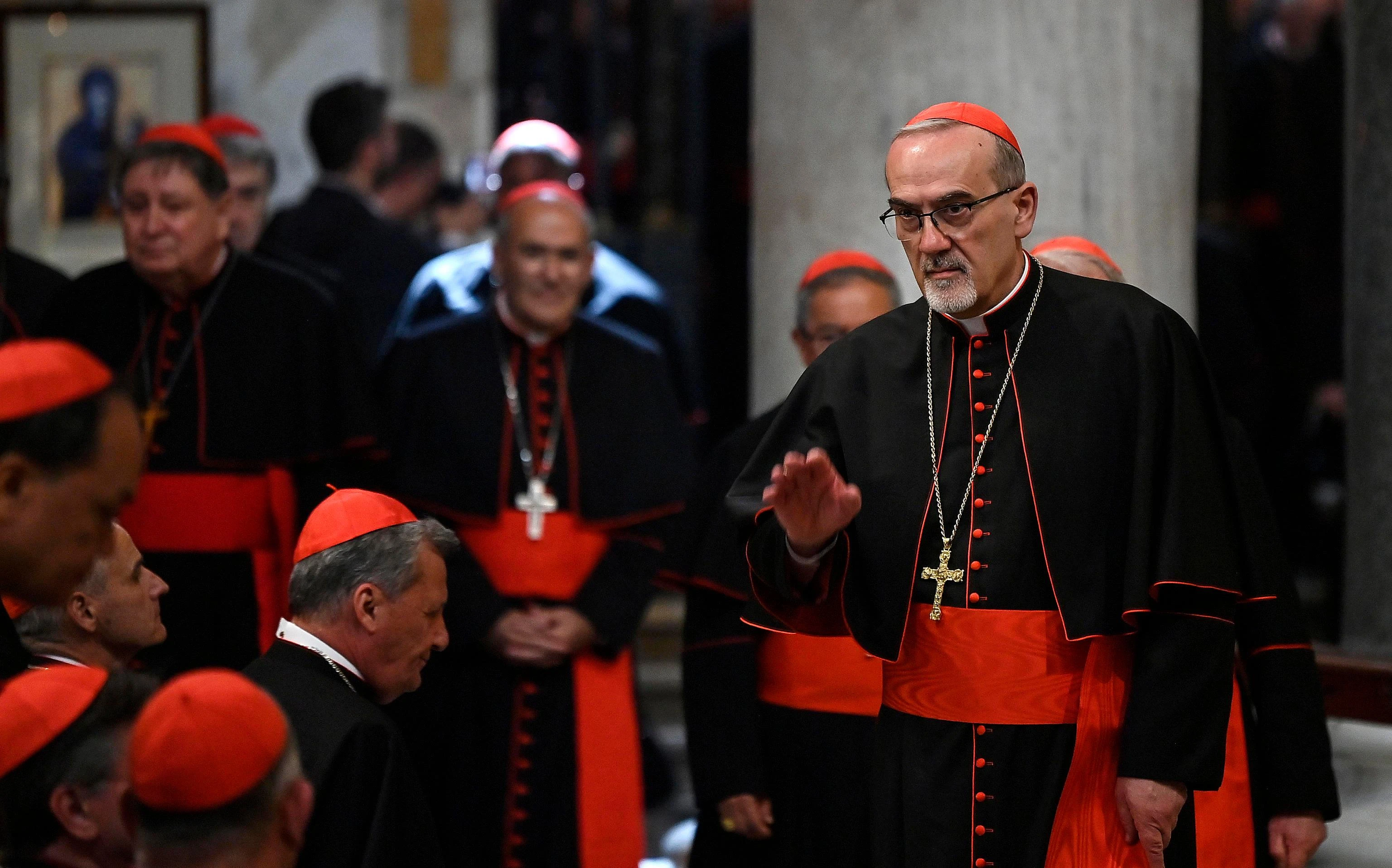 Cardinali verso il Conclave: grandi manovre, in campo i decani