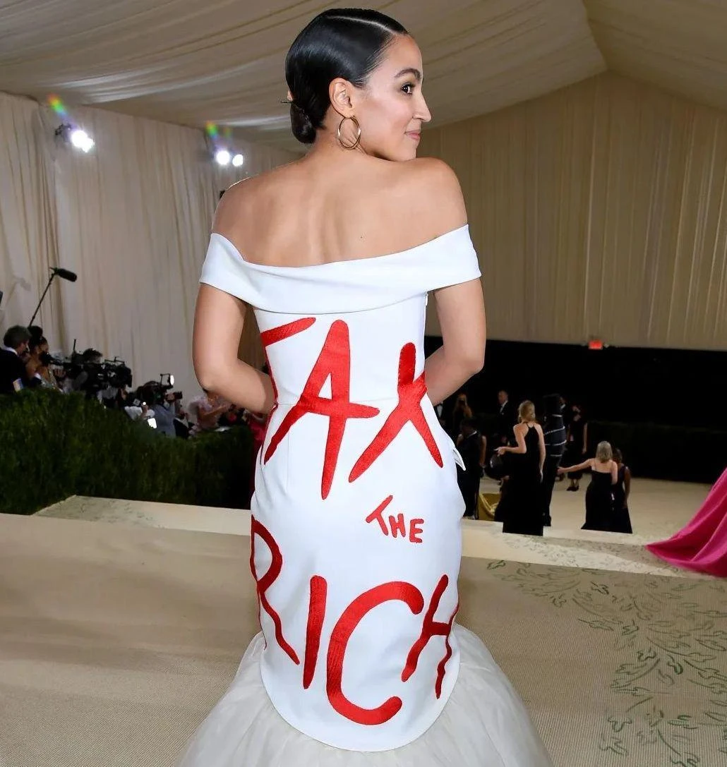 Al Met Gala indossò l’abito 