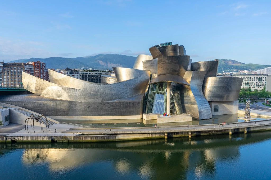 Bilbao, falso allarme bomba fa evacuare il Museo Guggenheim
