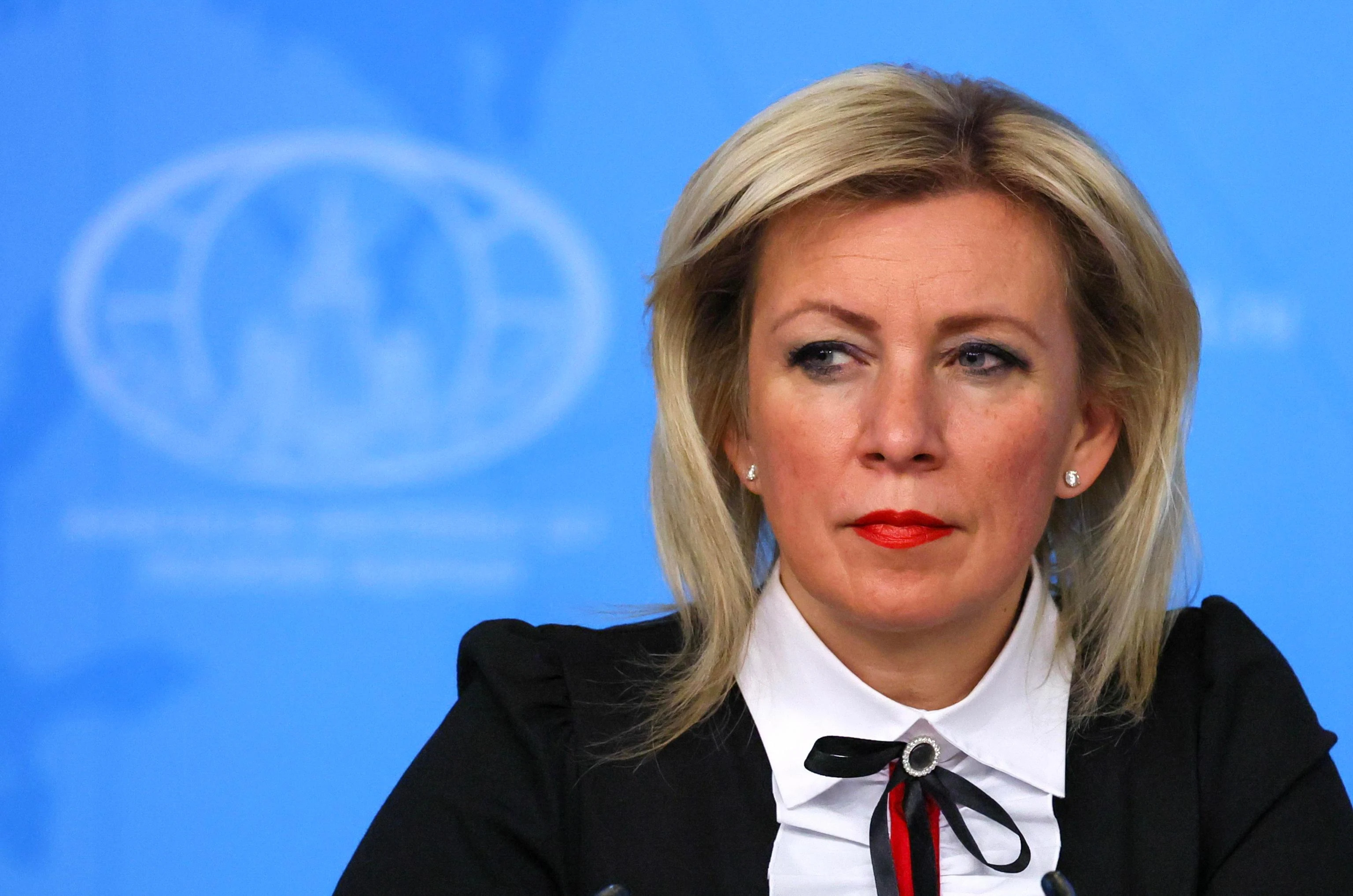 Tensione Russia-Francia, Mosca: “Nostra diplomatica fermata a Parigi senza spiegazioni”