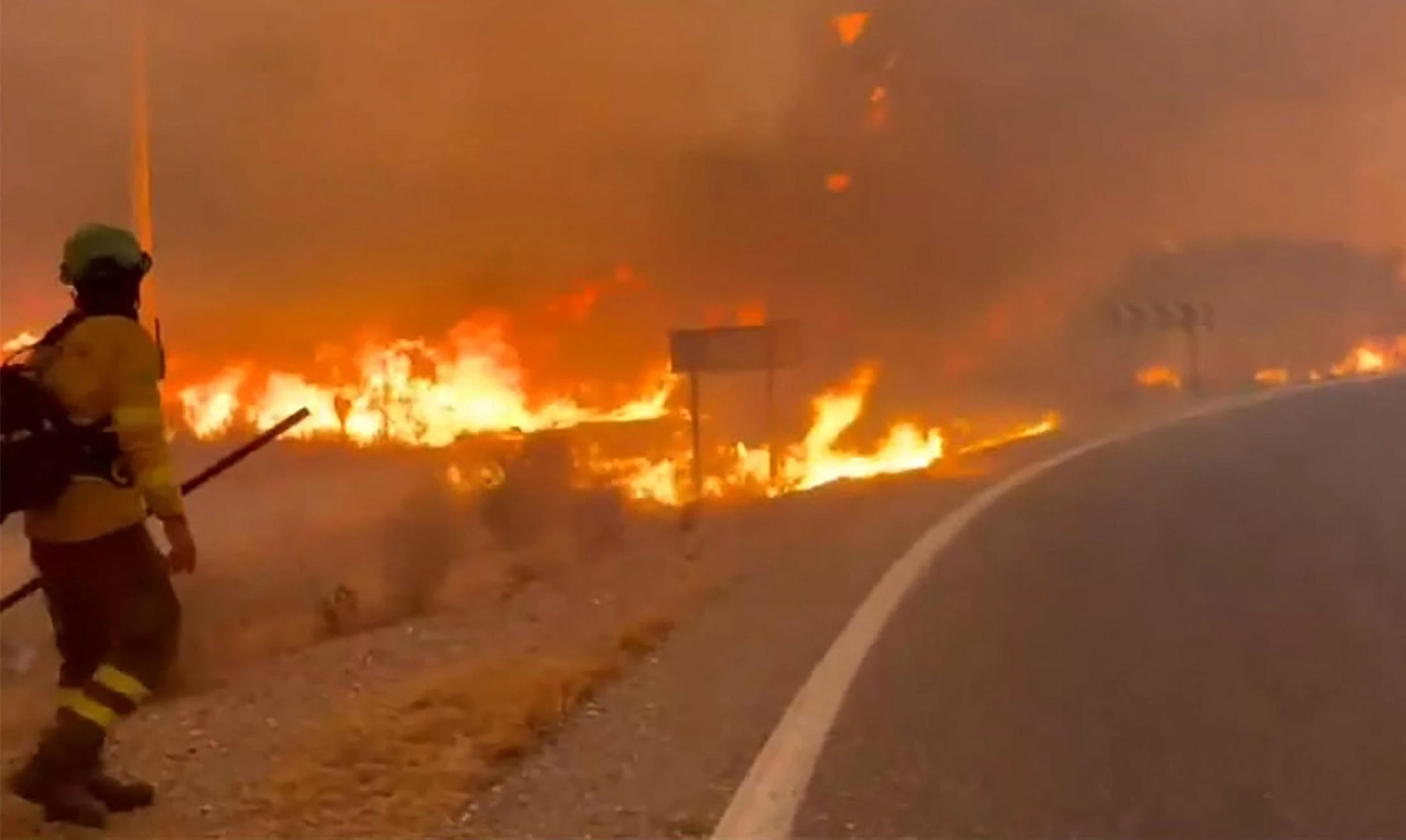 Maxi incendio in Andalusia: dodici vittime