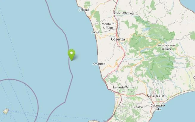 Calabria, forte scossa di terremoto di magnitudo 6.2. Avvertita in tutto il sud fino a Palermo