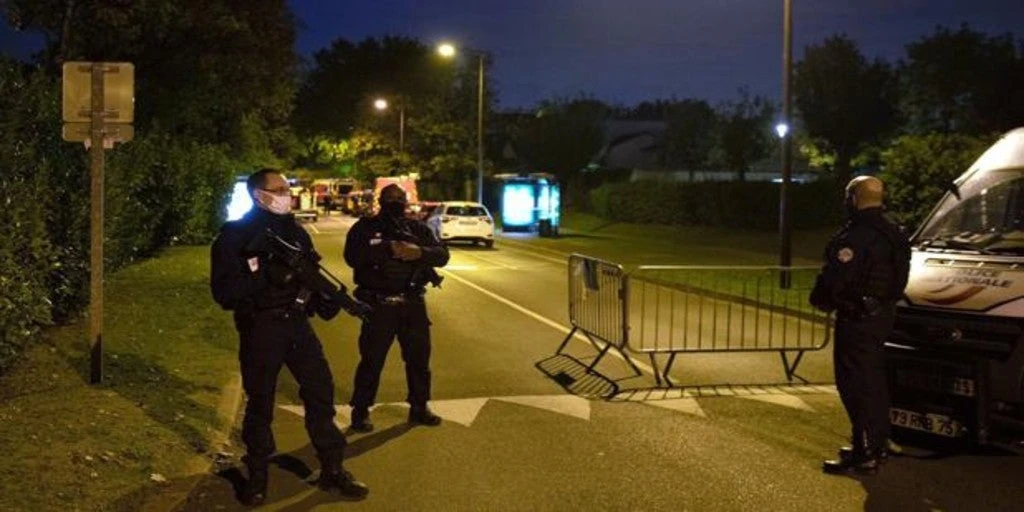 Un joven decapita en París a un profesor que mostró caricaturas de Mahoma 